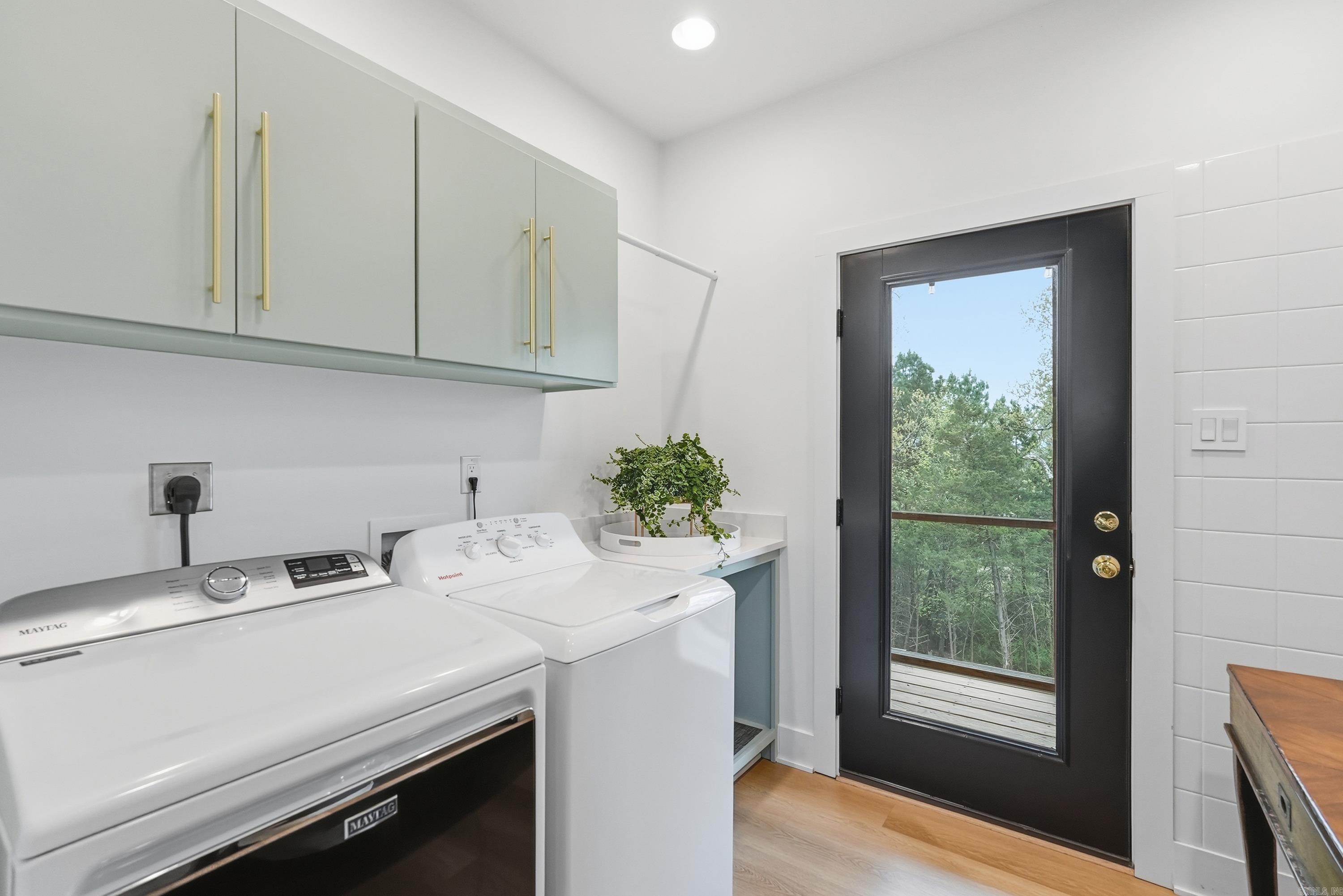 Nob Hill - Residential