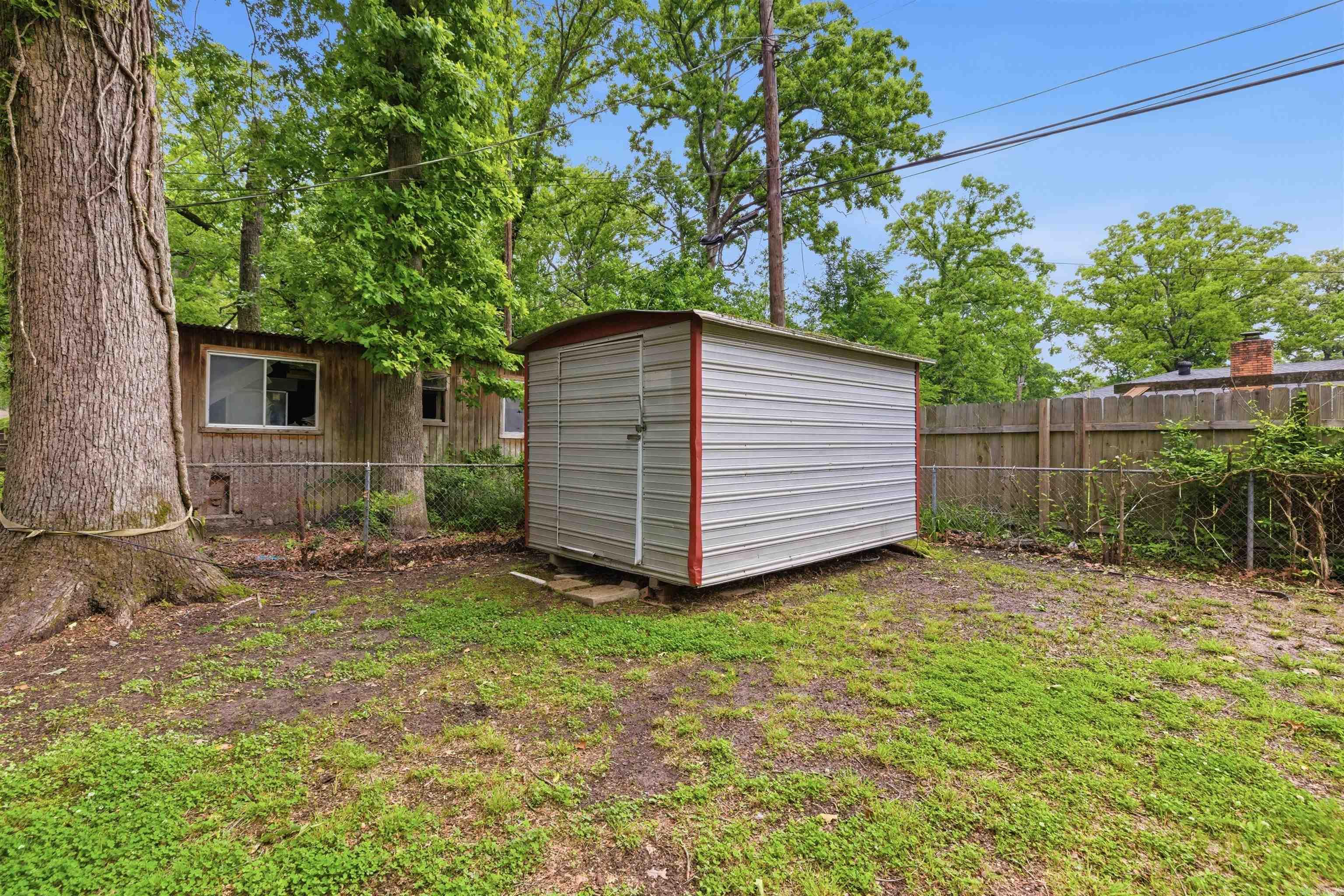 FAIR OAKS ADD - Residential
