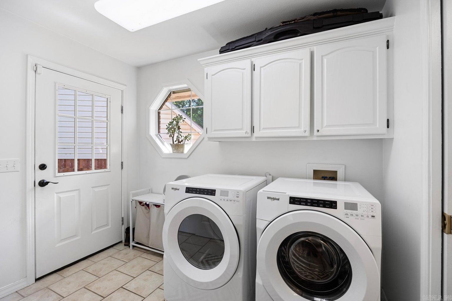 NORTHRIDGE - Residential