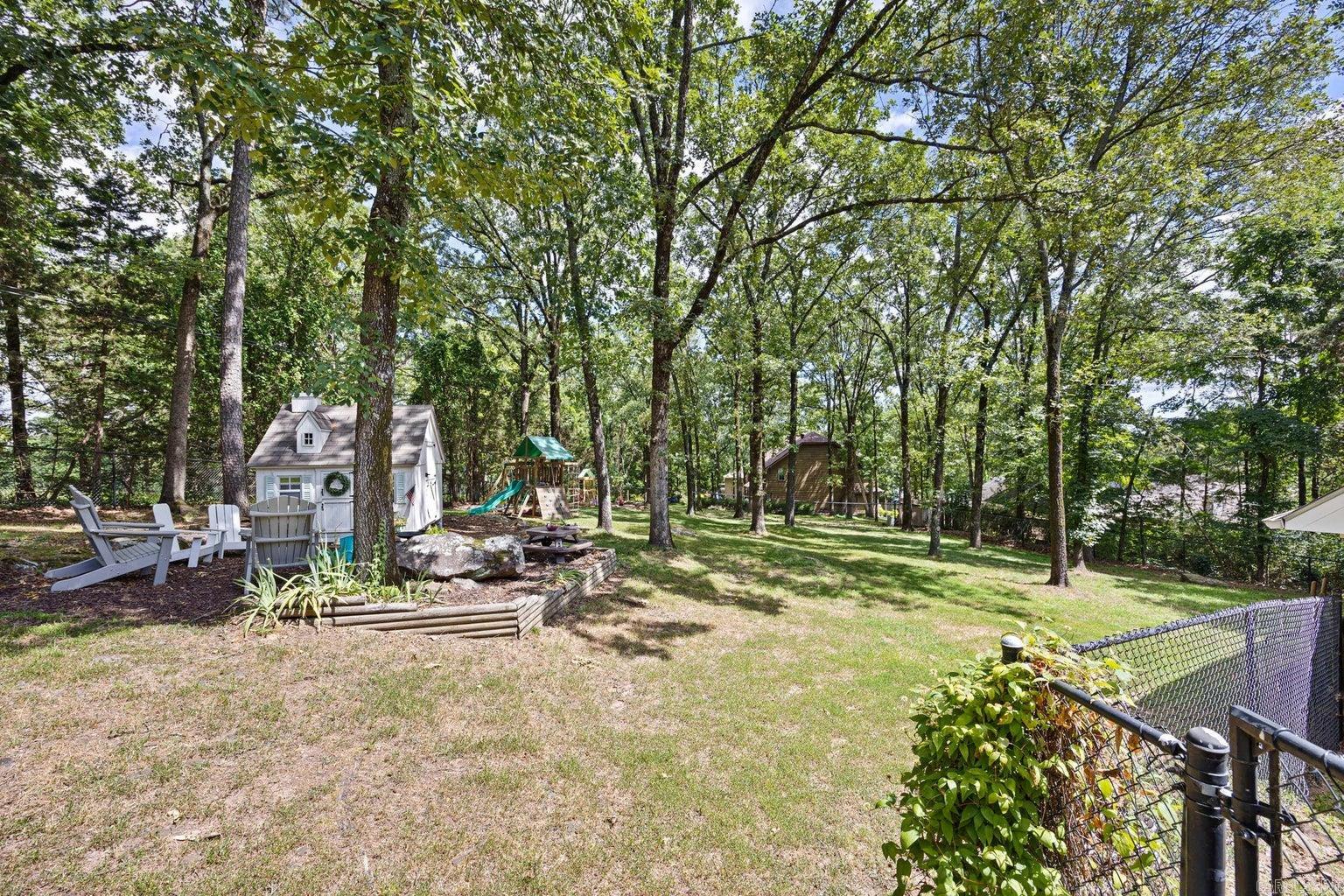 NORTHRIDGE - Residential