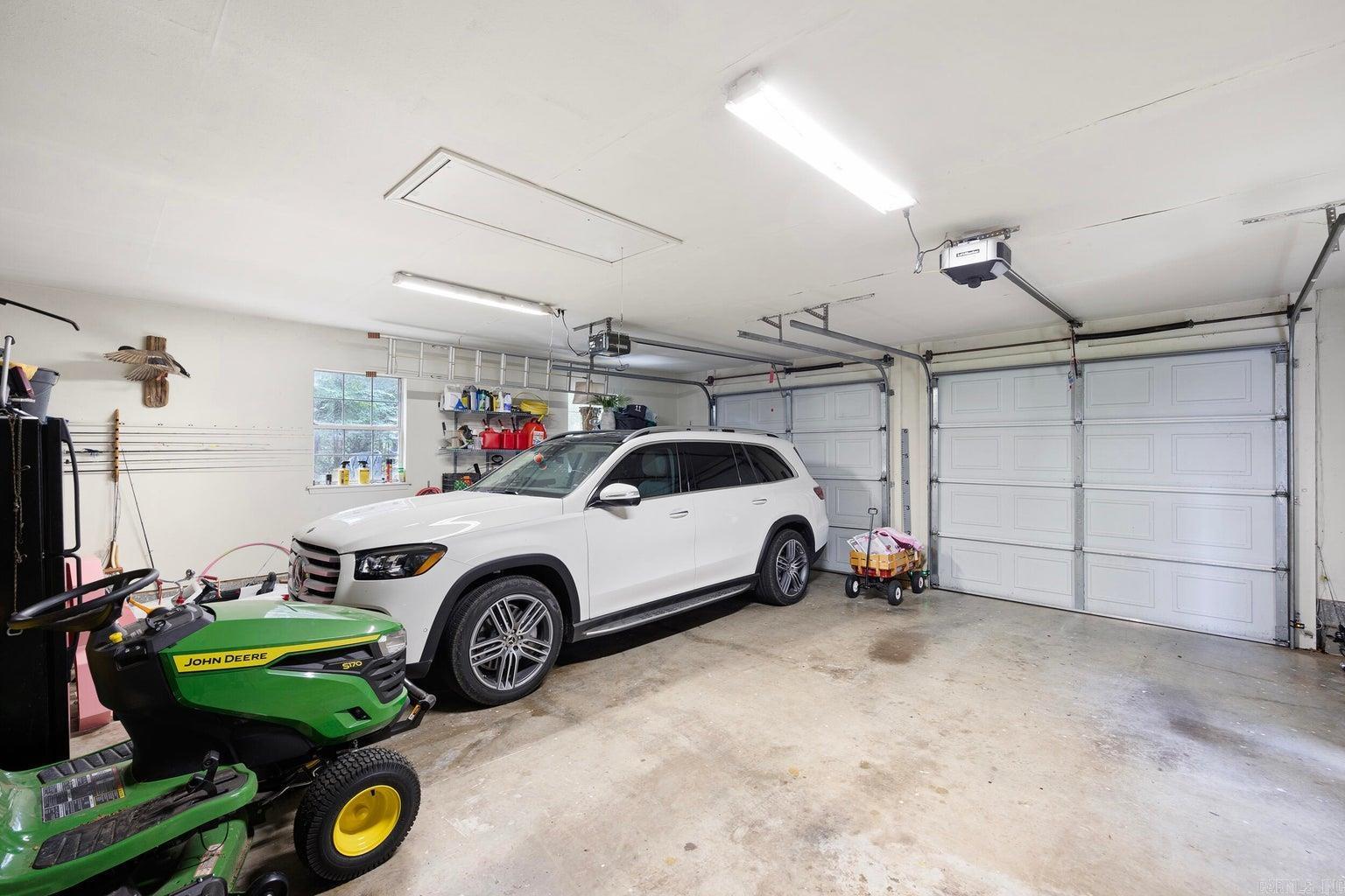 NORTHRIDGE - Residential