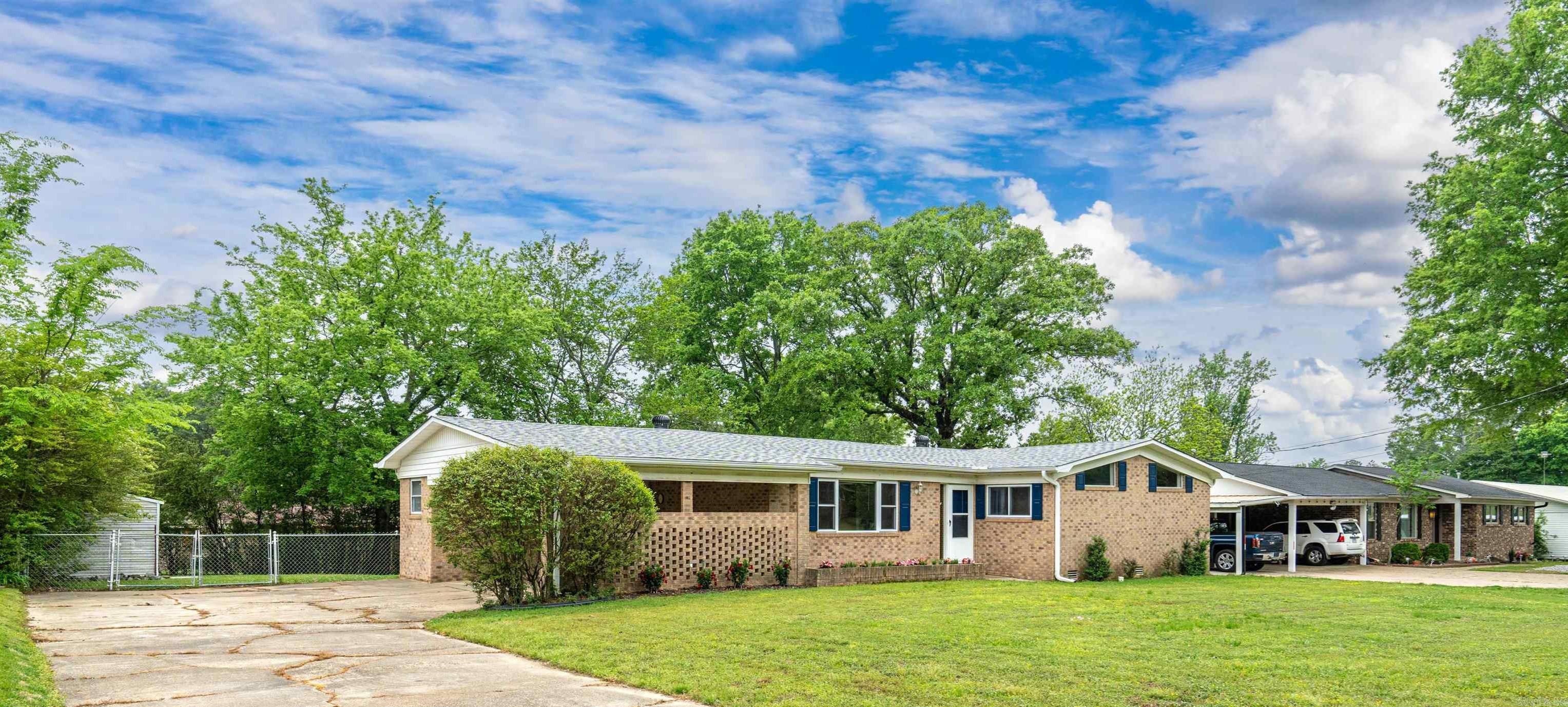 BEVERLY HILLS - Residential