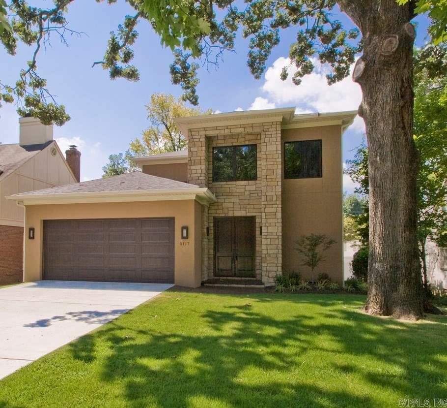 Spectacular new construction in the Heart of the Heights!  Beautiful décor and fabulous floor plan with luxurious master suite and office on the main level.  Stunning foyer with two story ceiling and open stair case. Gourmet kitchen with quality appliances. Open dining flows in to wonderful, large family living overlooking side and rear covered terraces and low maintenance grounds. ENERGY STAR CERTIFIED. Upstairs 3 large bedrooms with fantastic den/gameroom along with sep. laundry. 2 +golf cart garage.