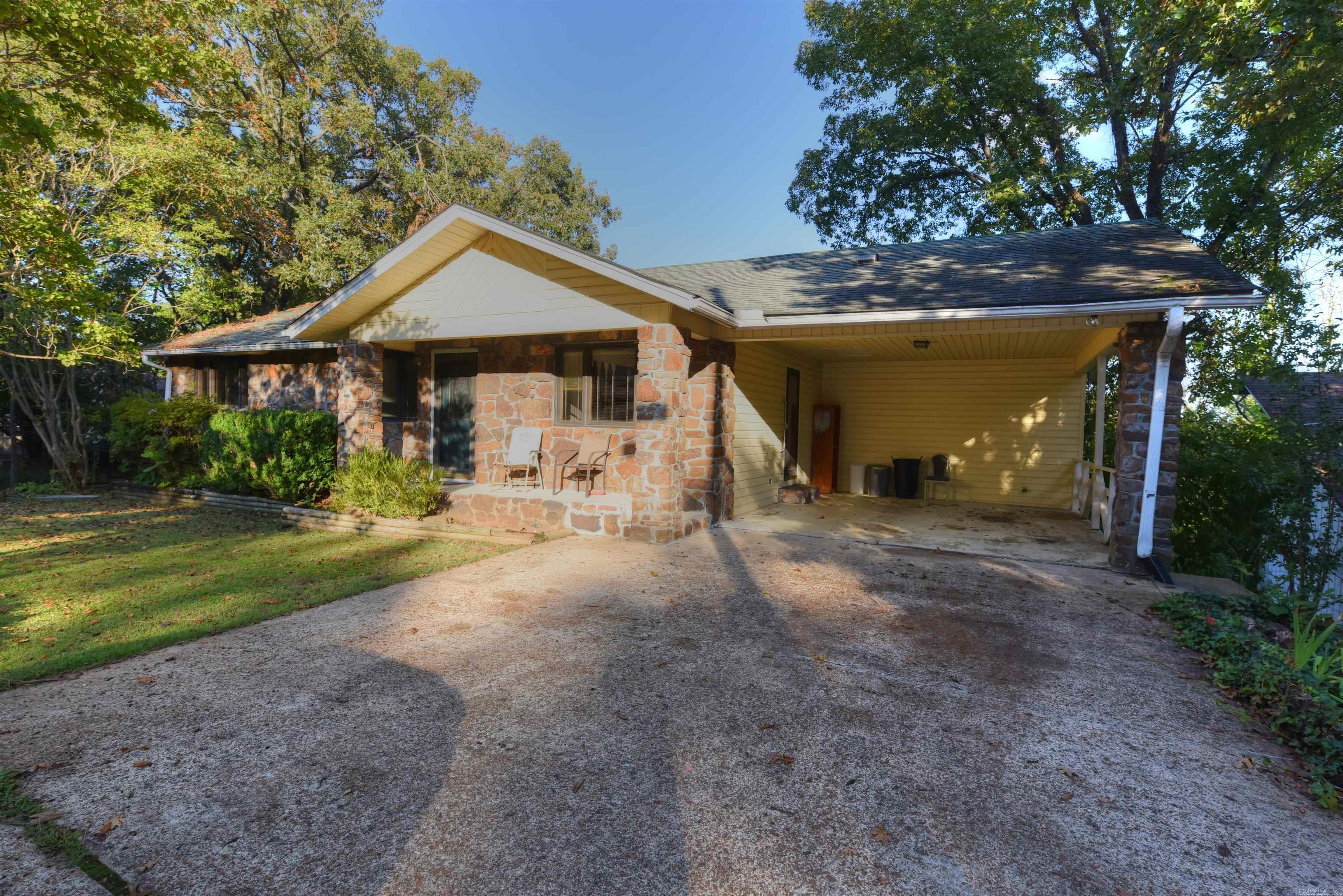 LAKEWOOD - Residential