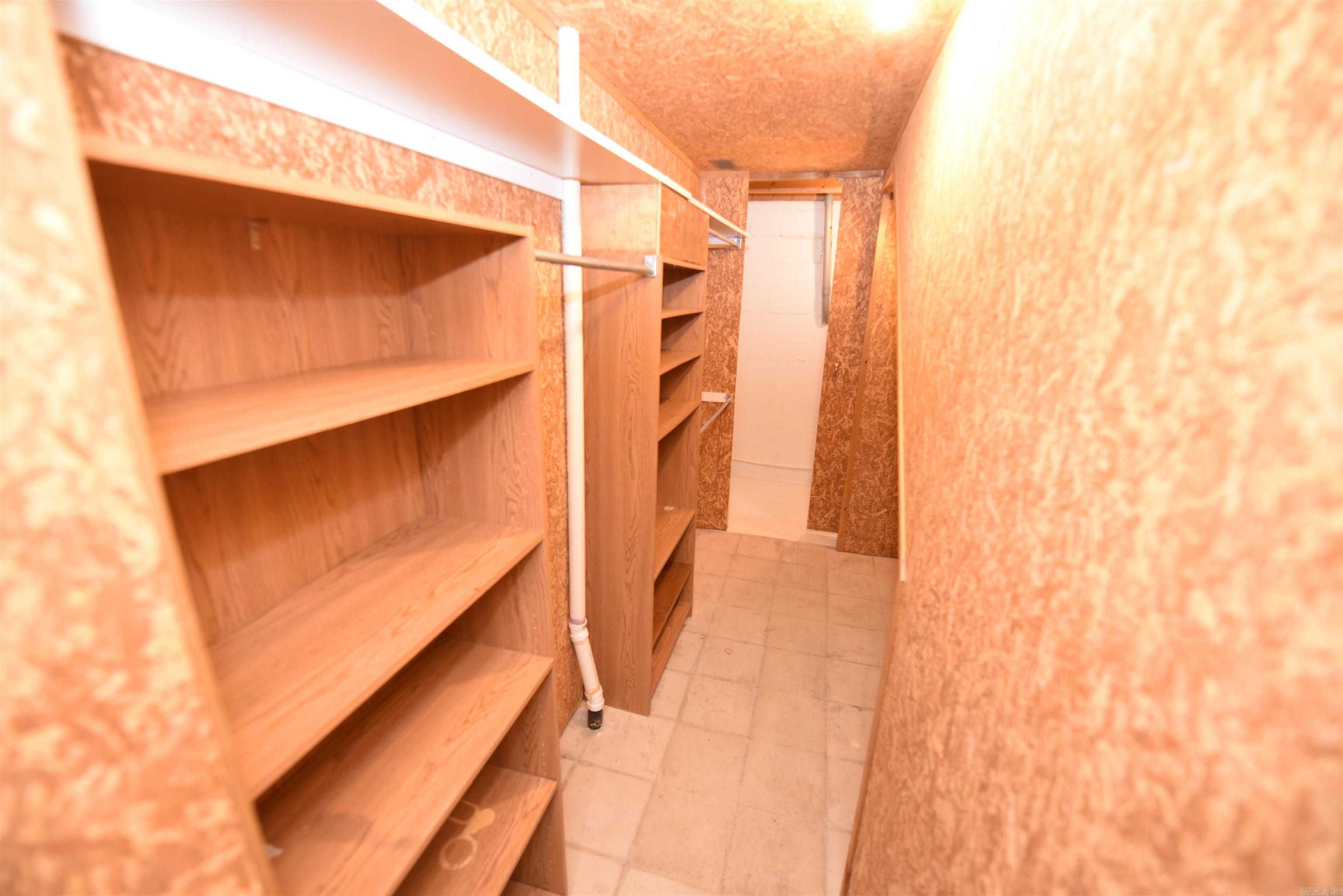 LAKEWOOD - Residential