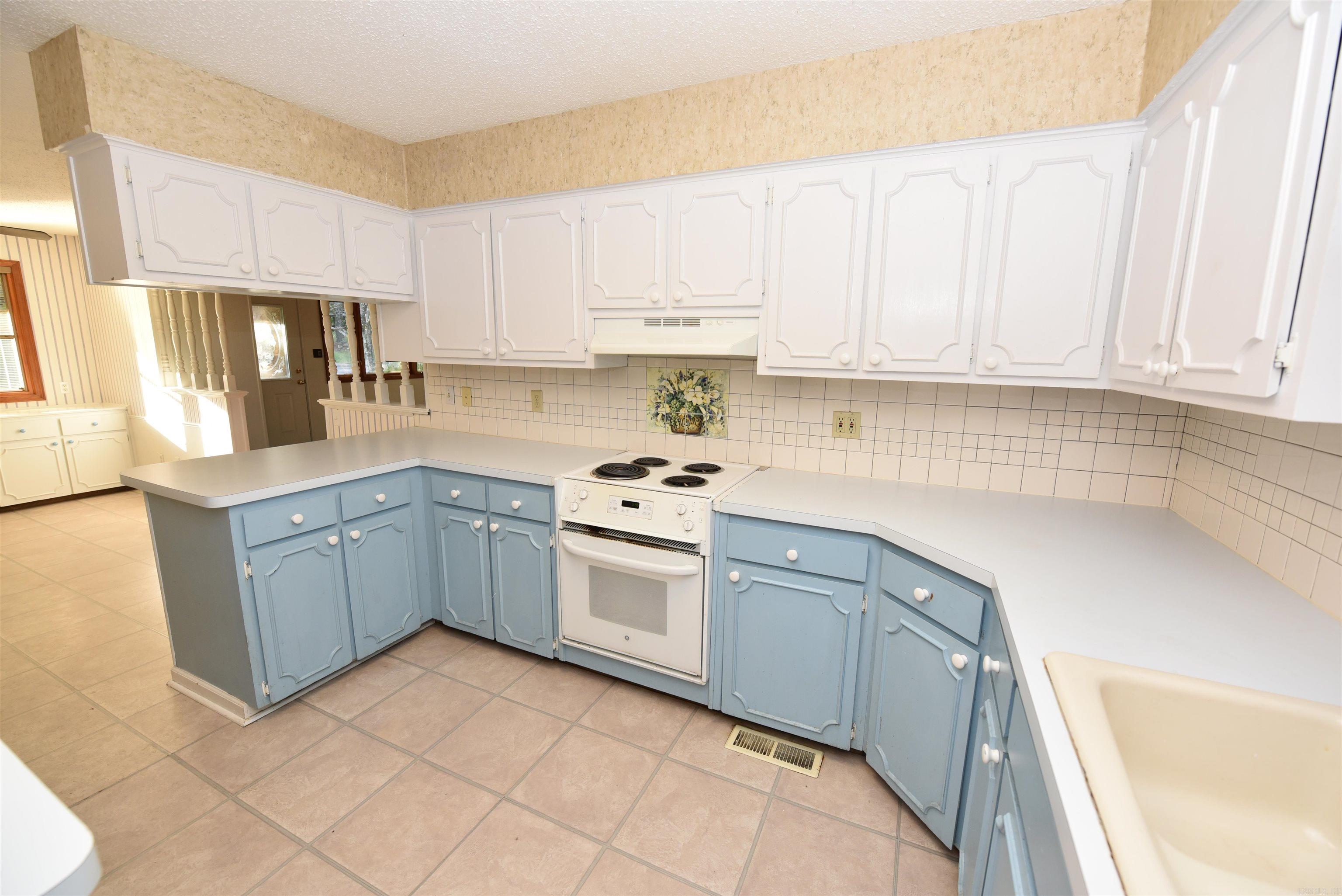 LAKEWOOD - Residential