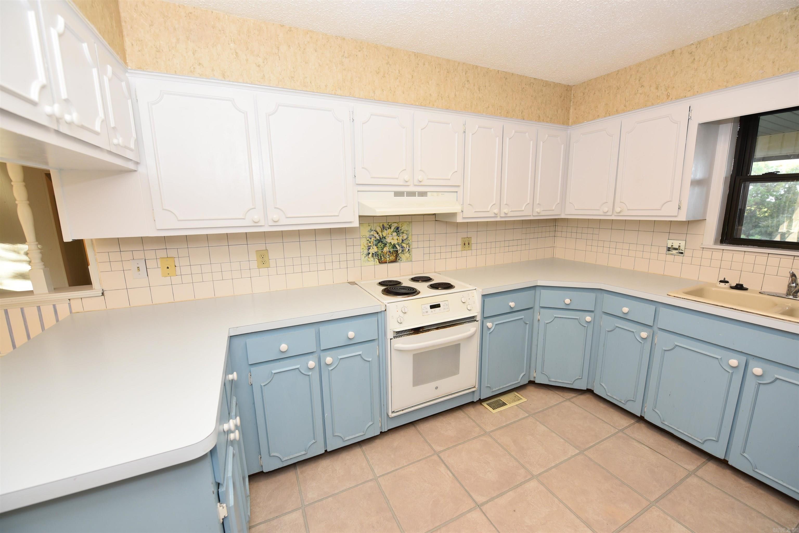 LAKEWOOD - Residential