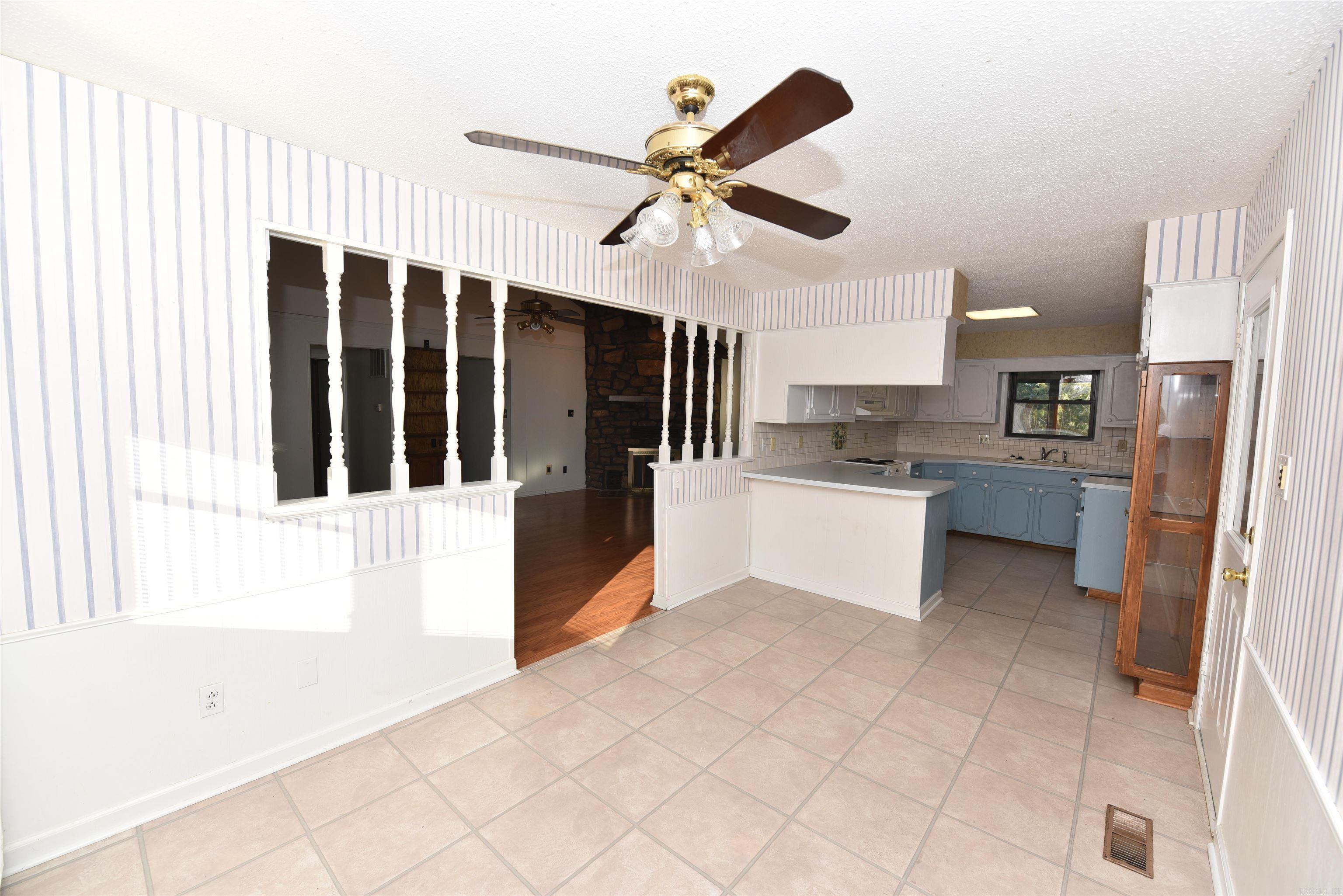 LAKEWOOD - Residential