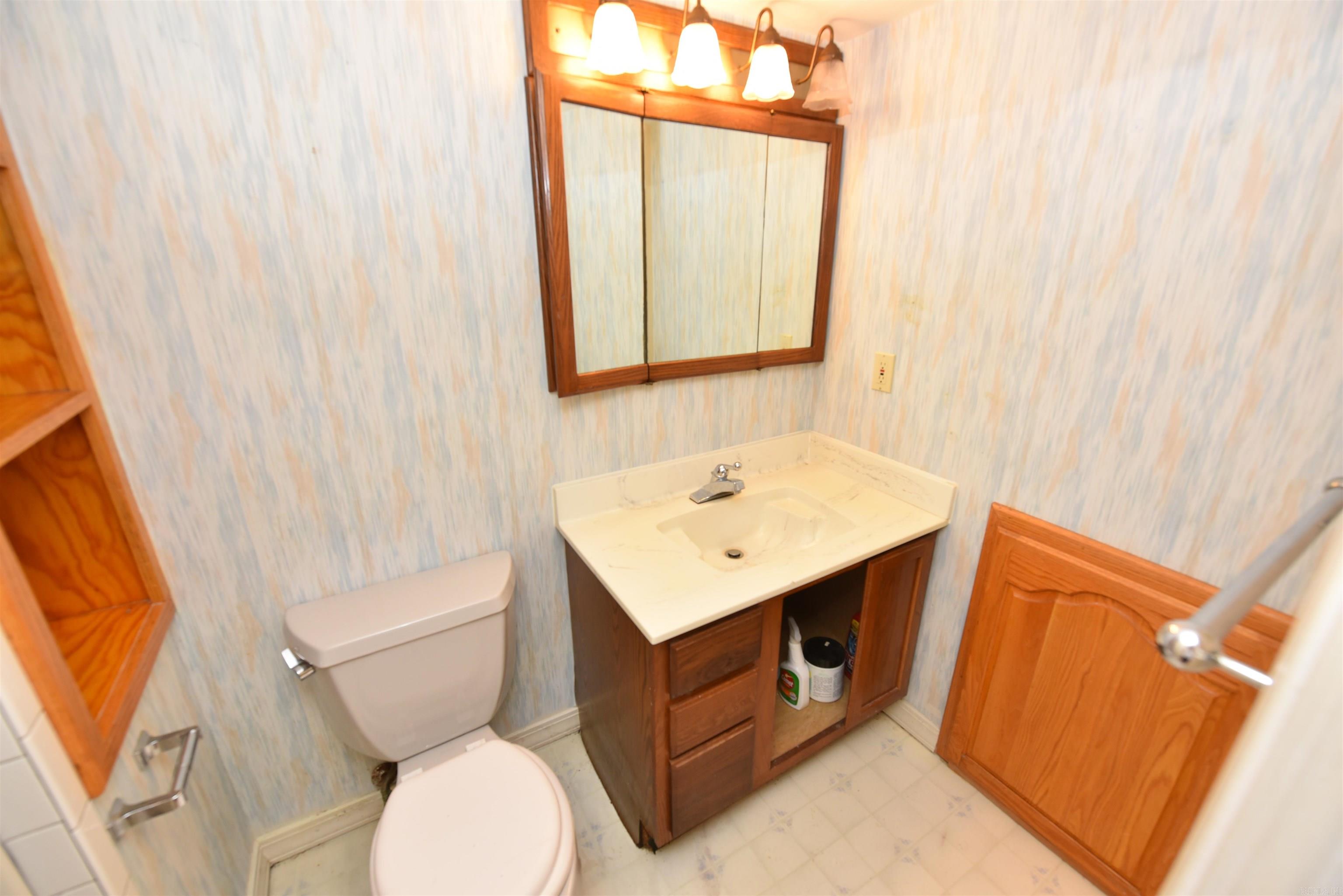 LAKEWOOD - Residential