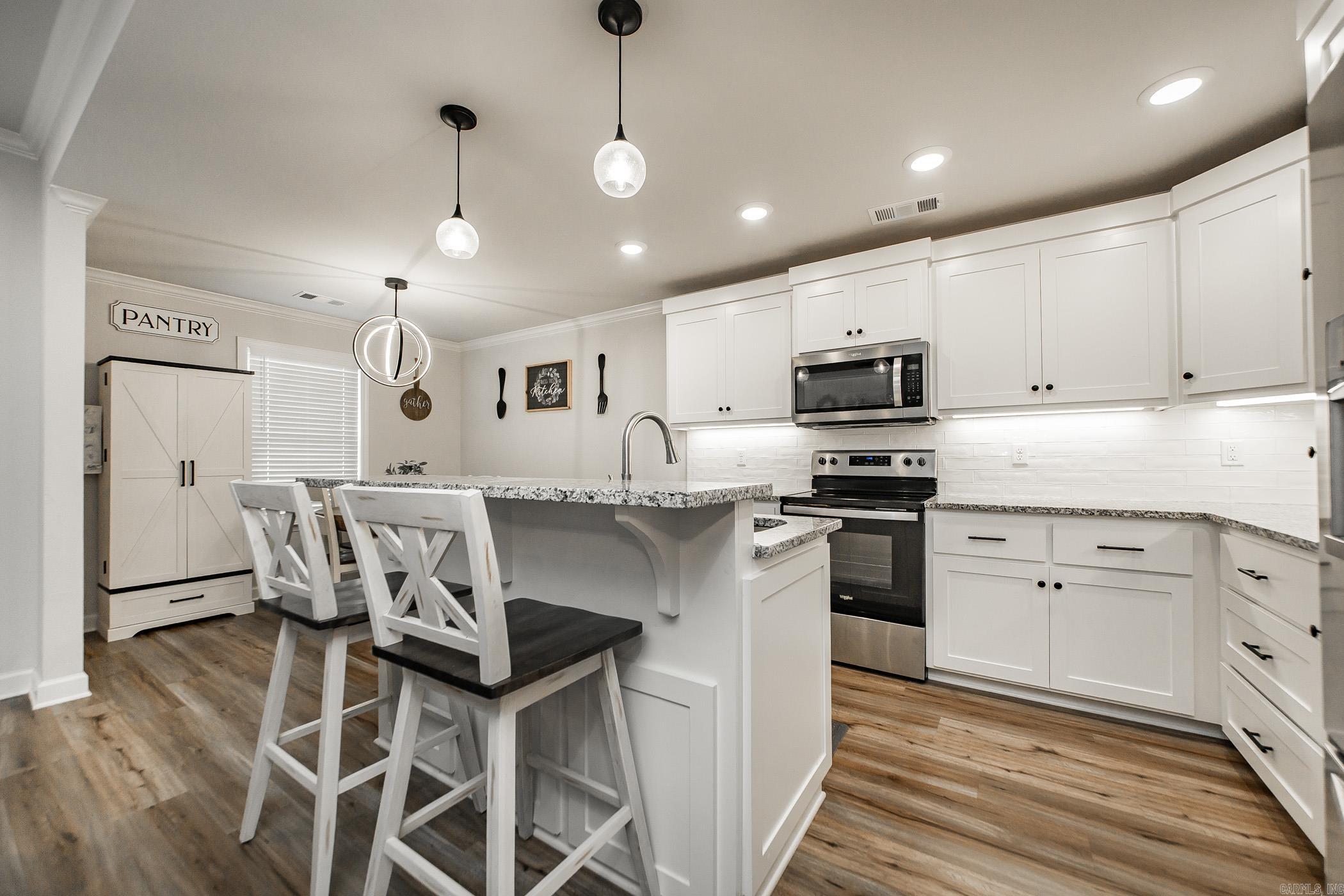 DEERFIELD ESTATES - Residential