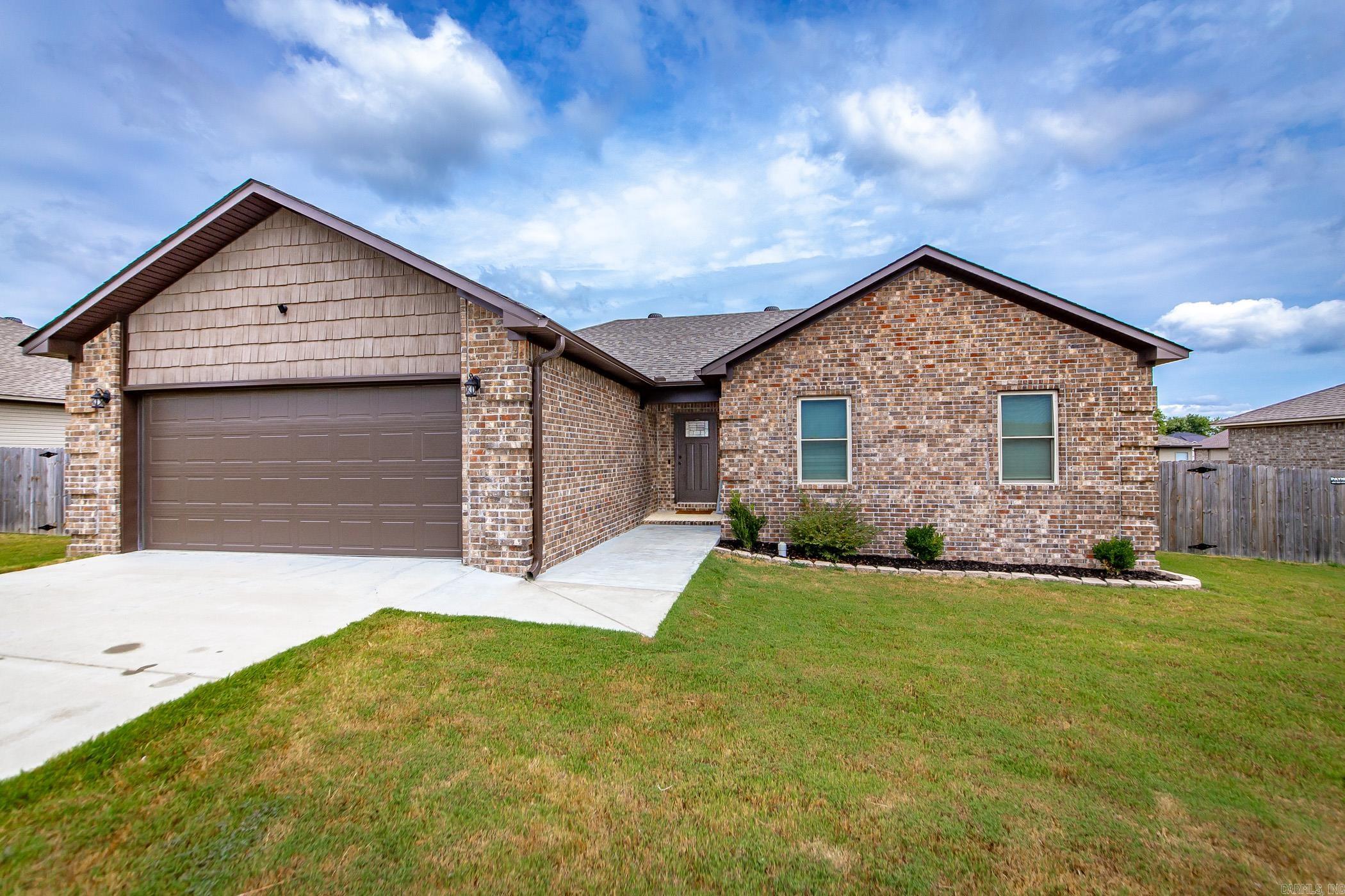 DEERFIELD ESTATES - Residential