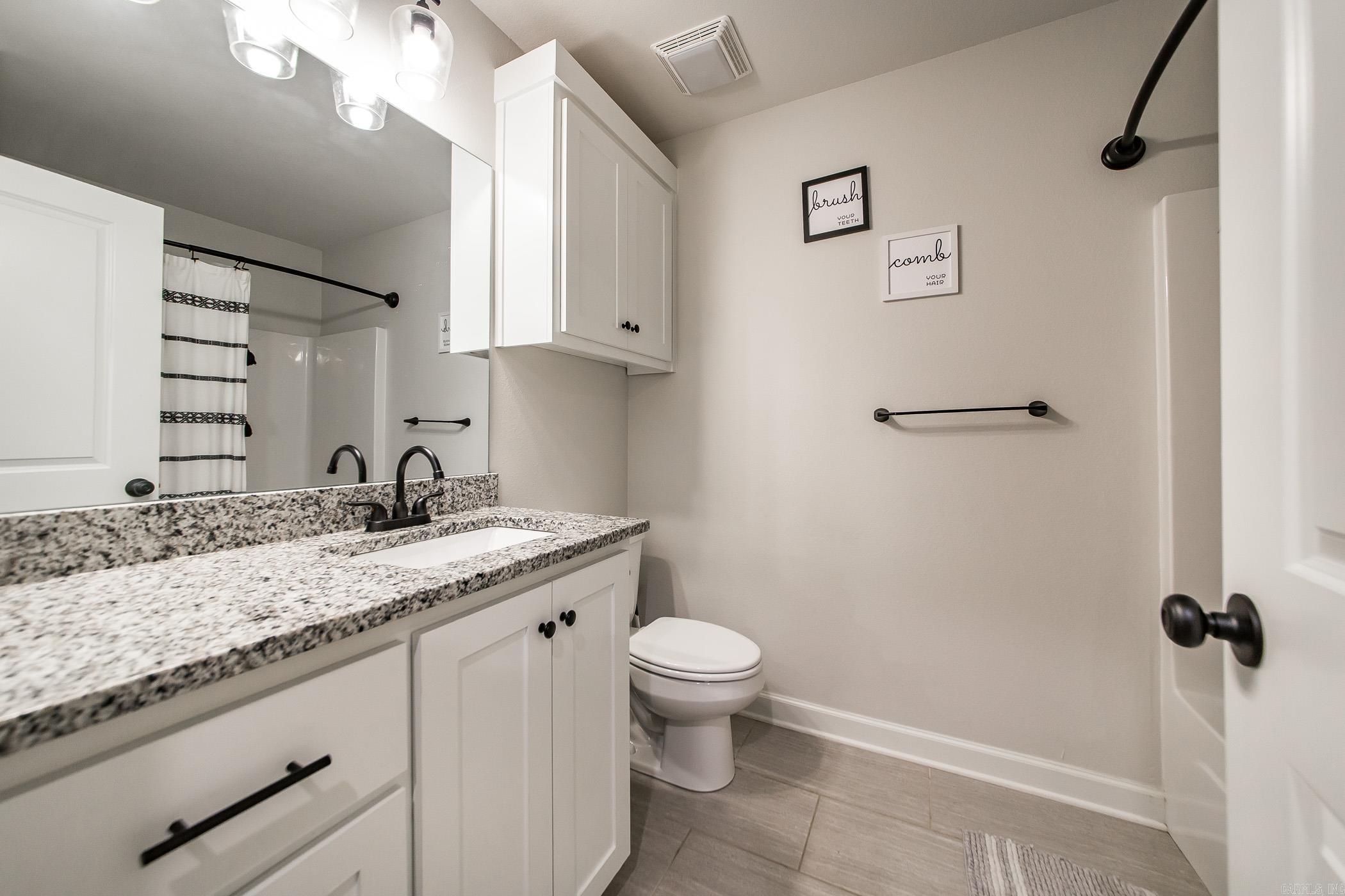 DEERFIELD ESTATES - Residential