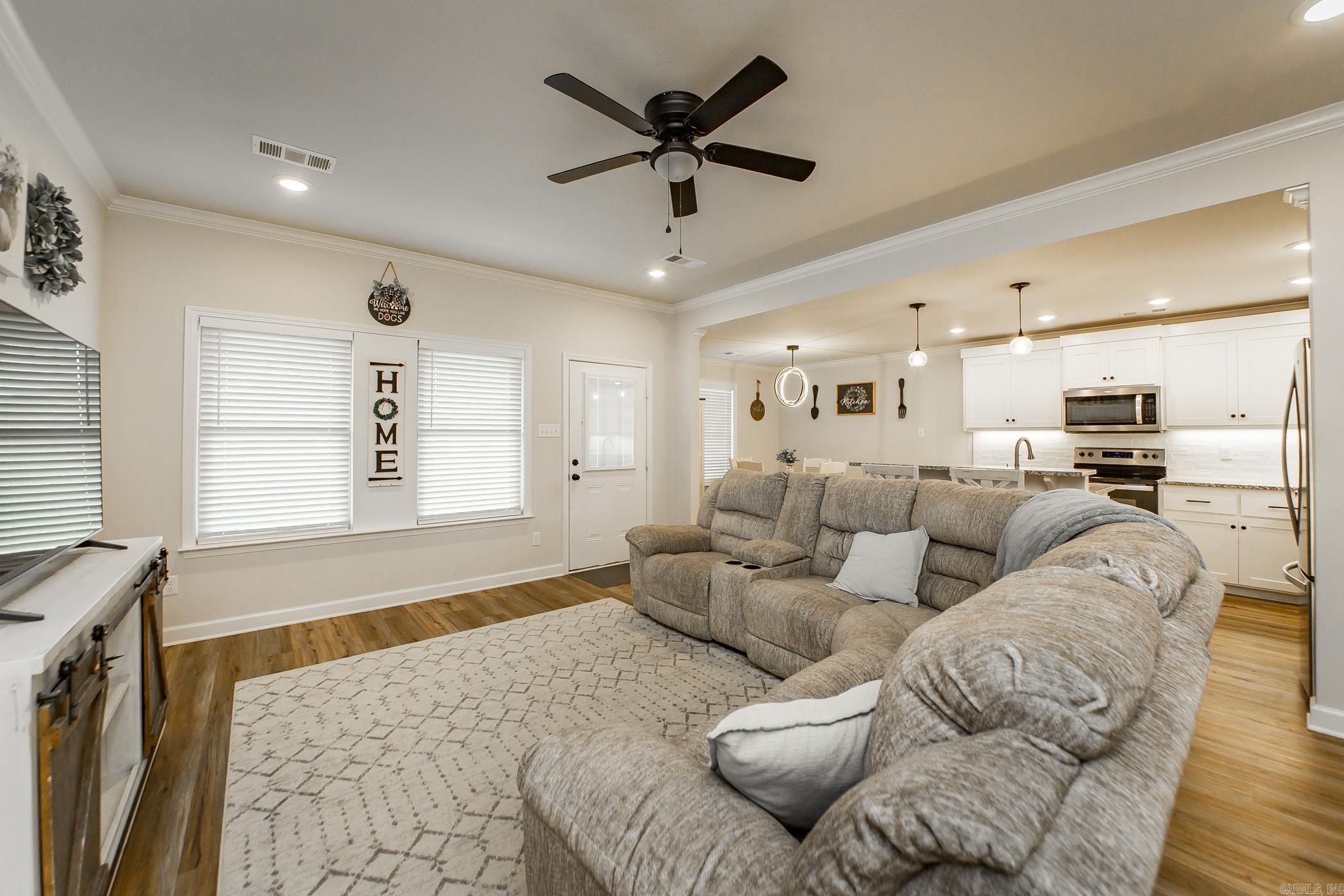 DEERFIELD ESTATES - Residential