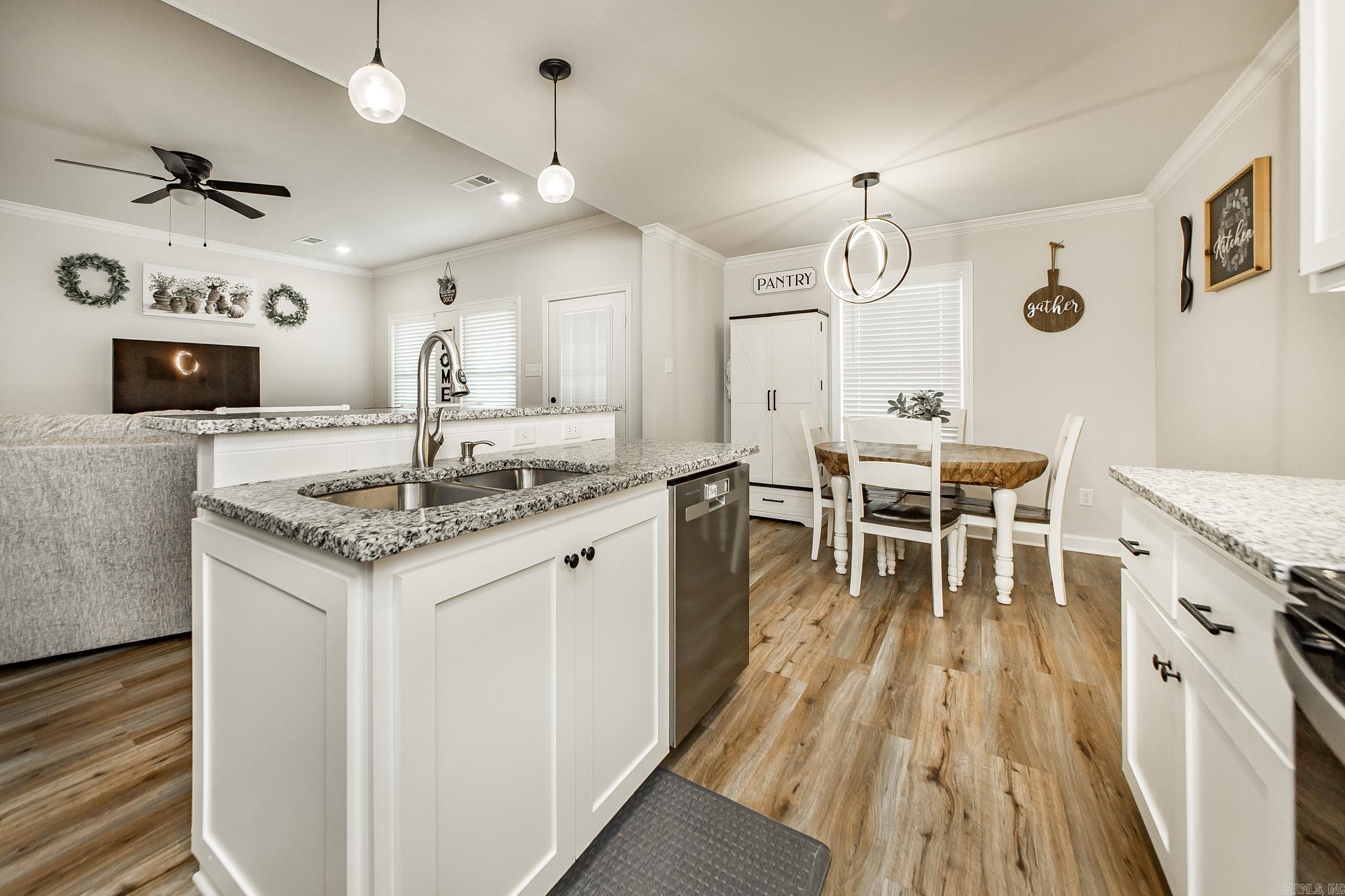 DEERFIELD ESTATES - Residential