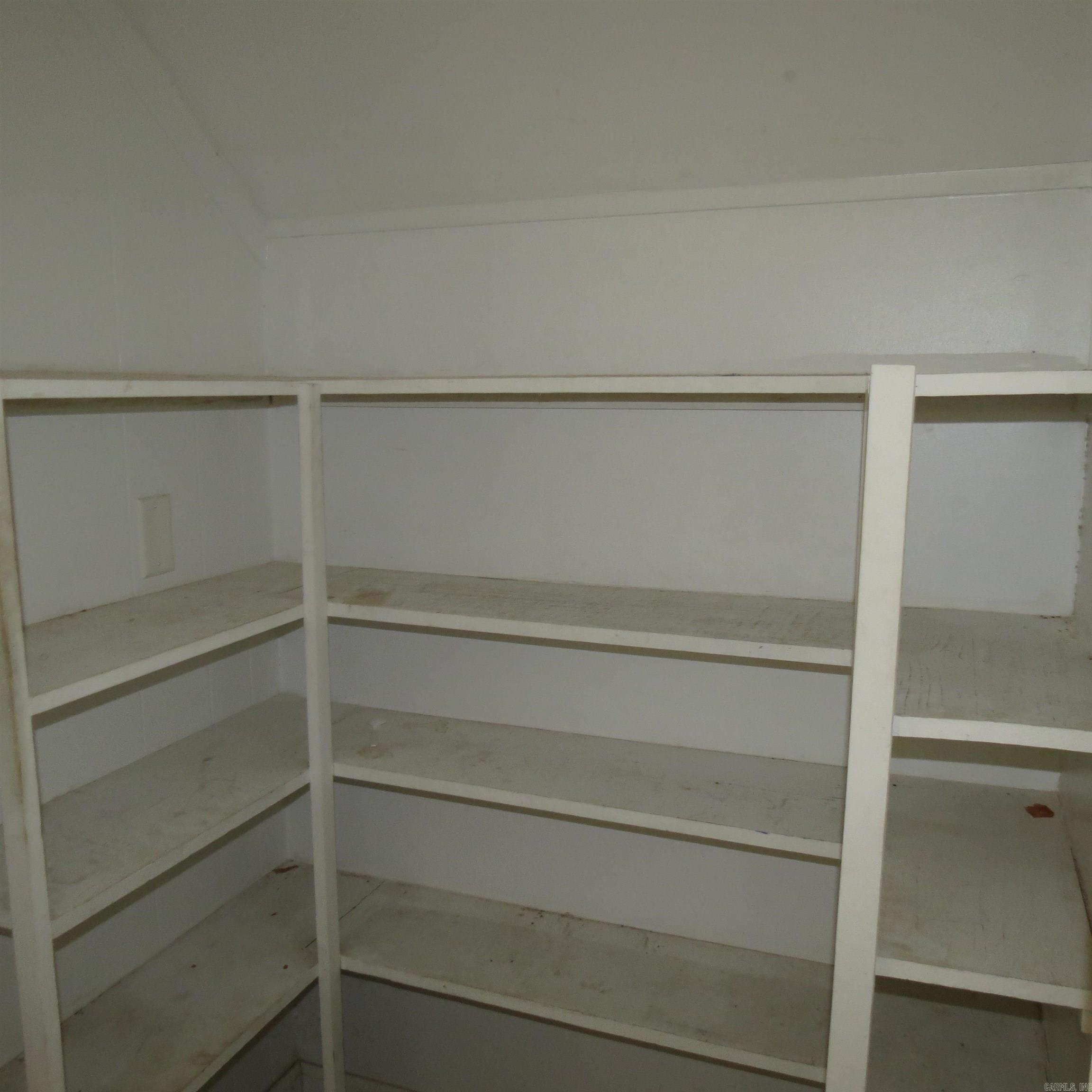 MCKEWENS - Residential