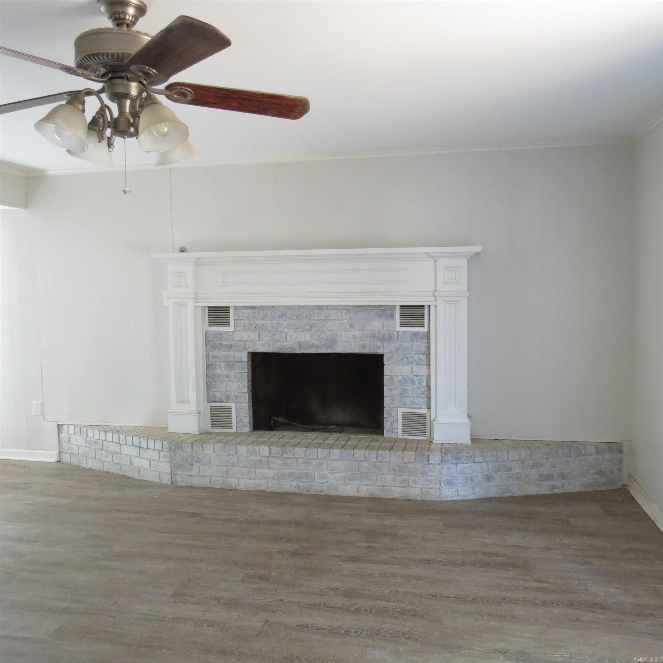 MCKEWENS - Residential