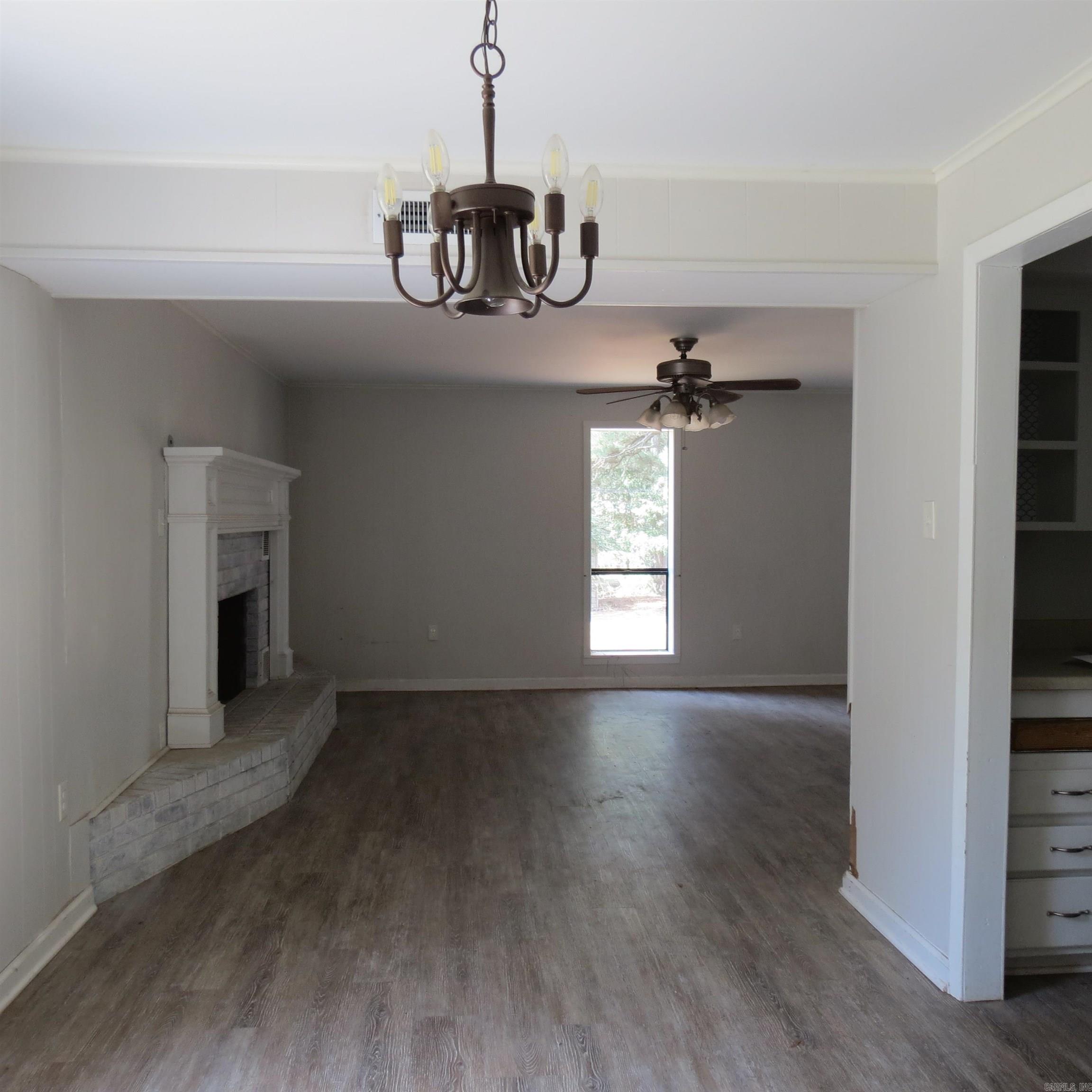 MCKEWENS - Residential