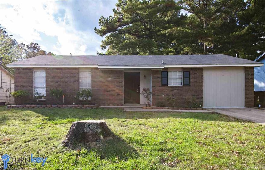 Nice 4 Bd/ 2BA home in Southwest Little Rock . Newly Renovated !
