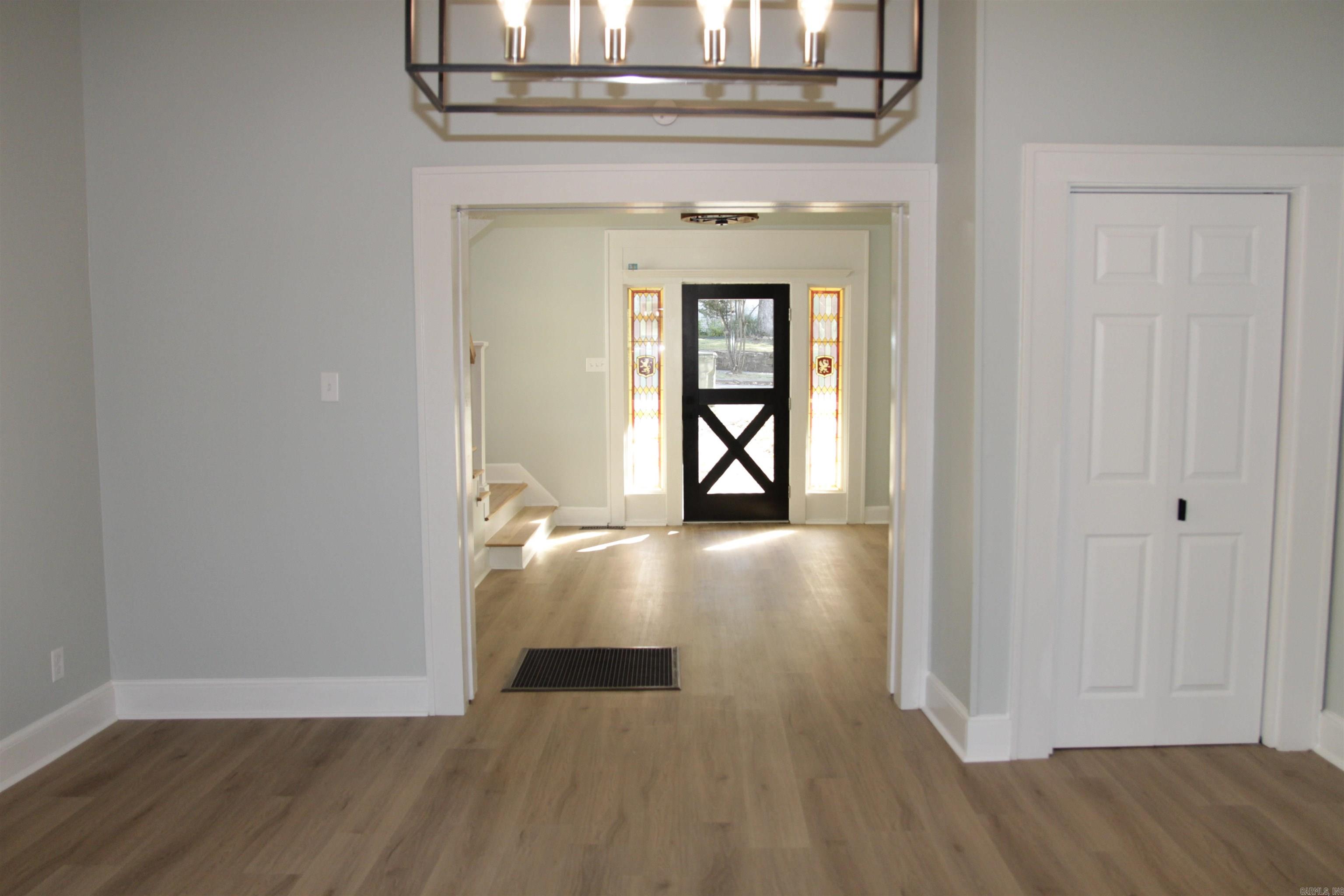 Pulaski Heights - Residential Lease