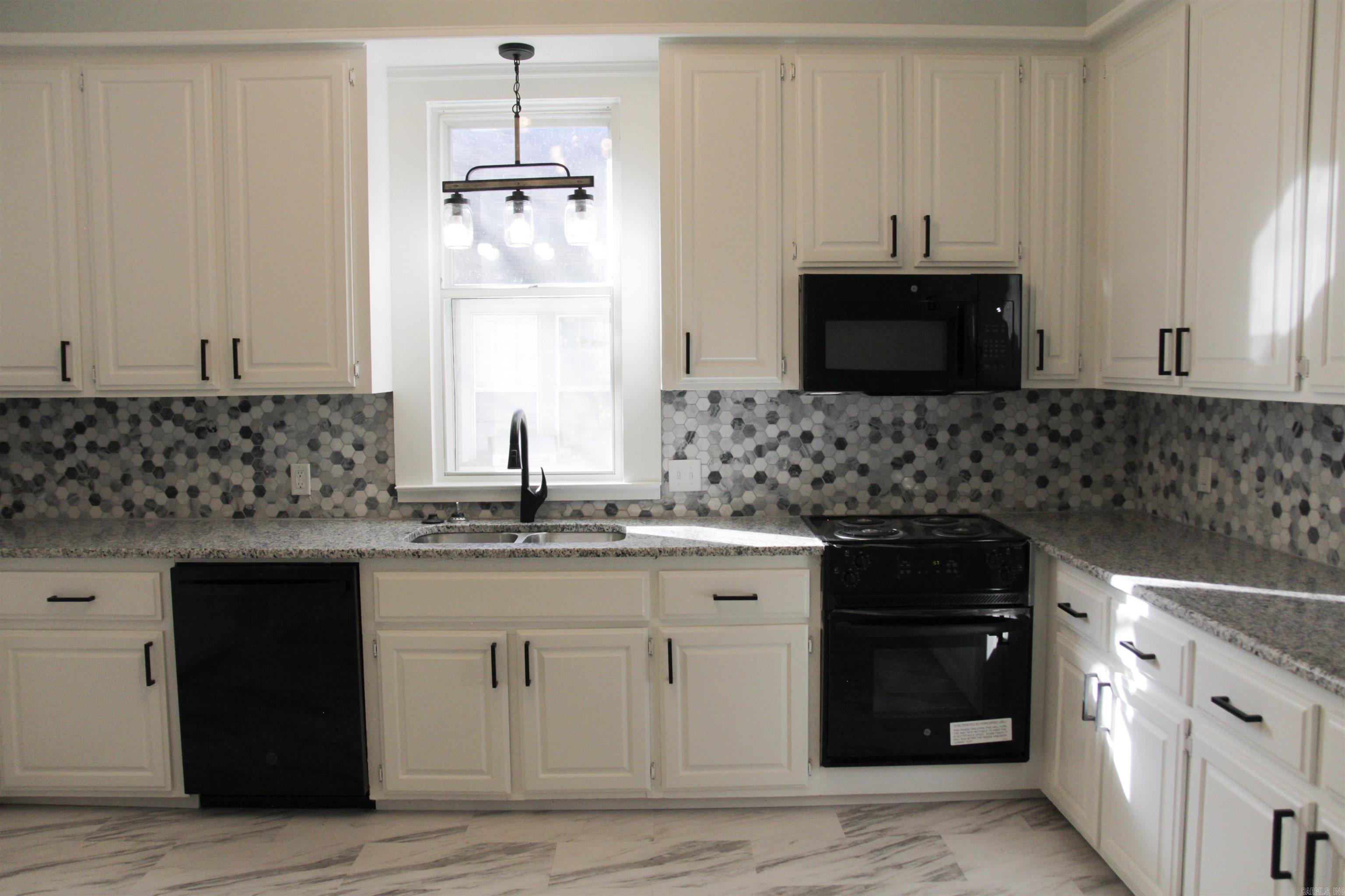 Pulaski Heights - Residential Lease