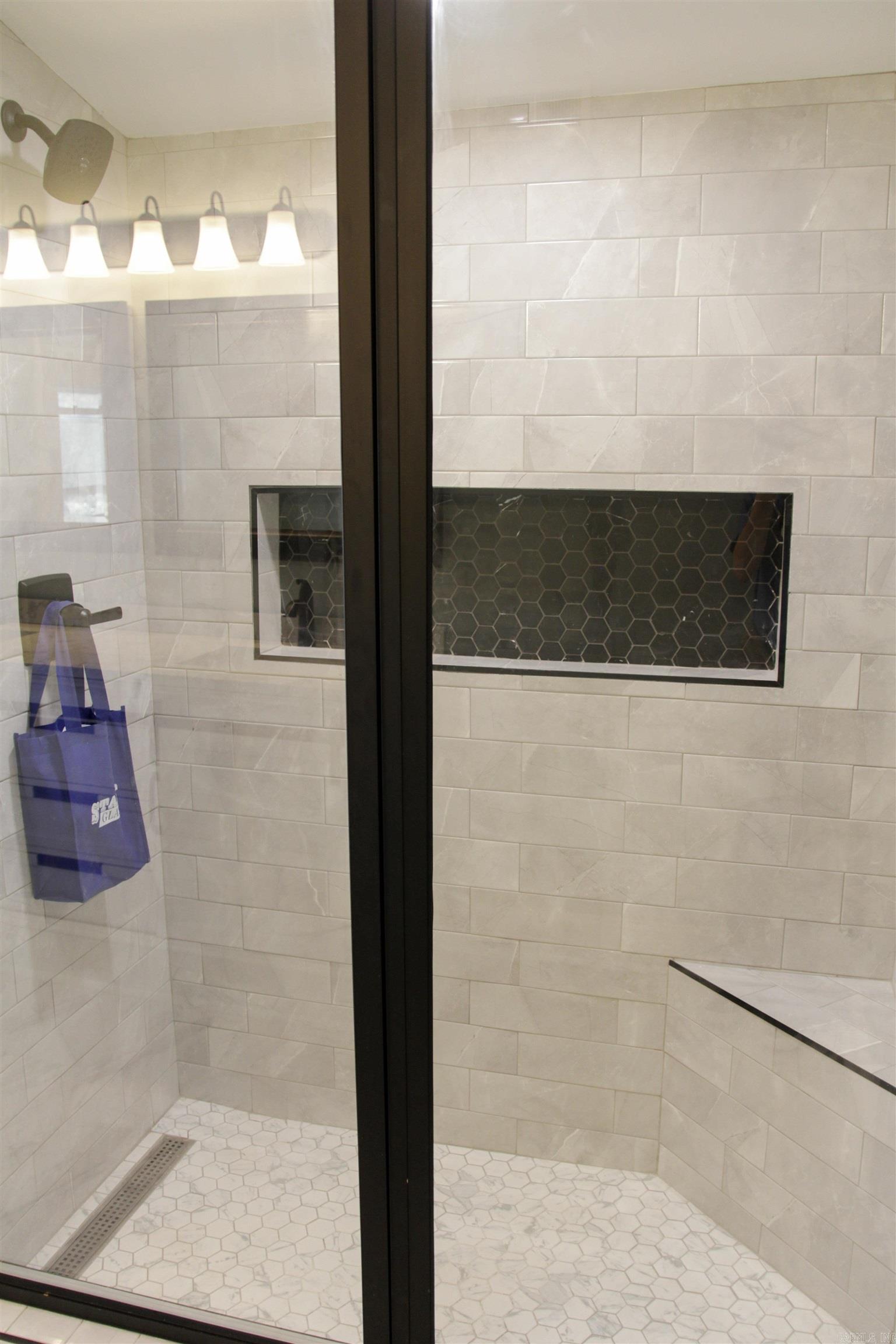 Pulaski Heights - Residential Lease