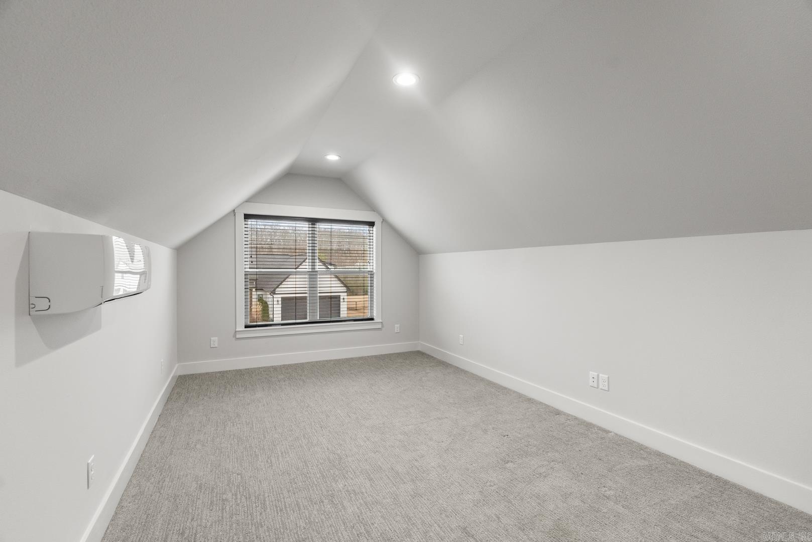 HURRICANE LAKE VILLA ESTATES - Residential