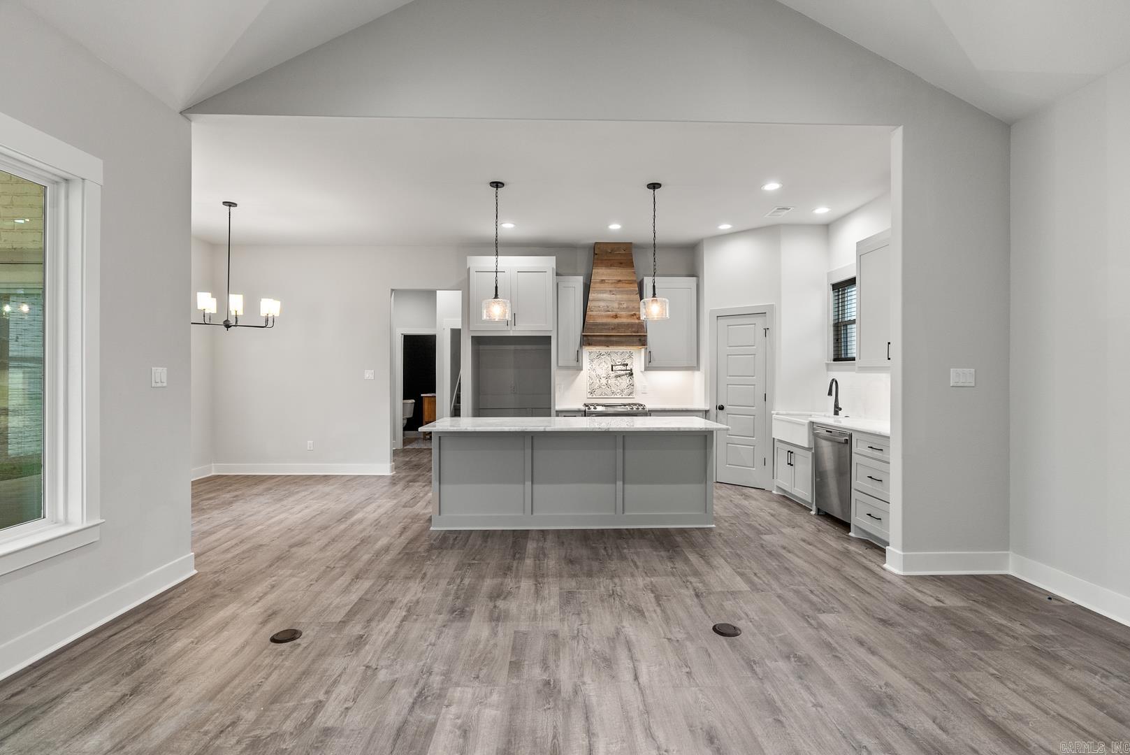 HURRICANE LAKE VILLA ESTATES - Residential