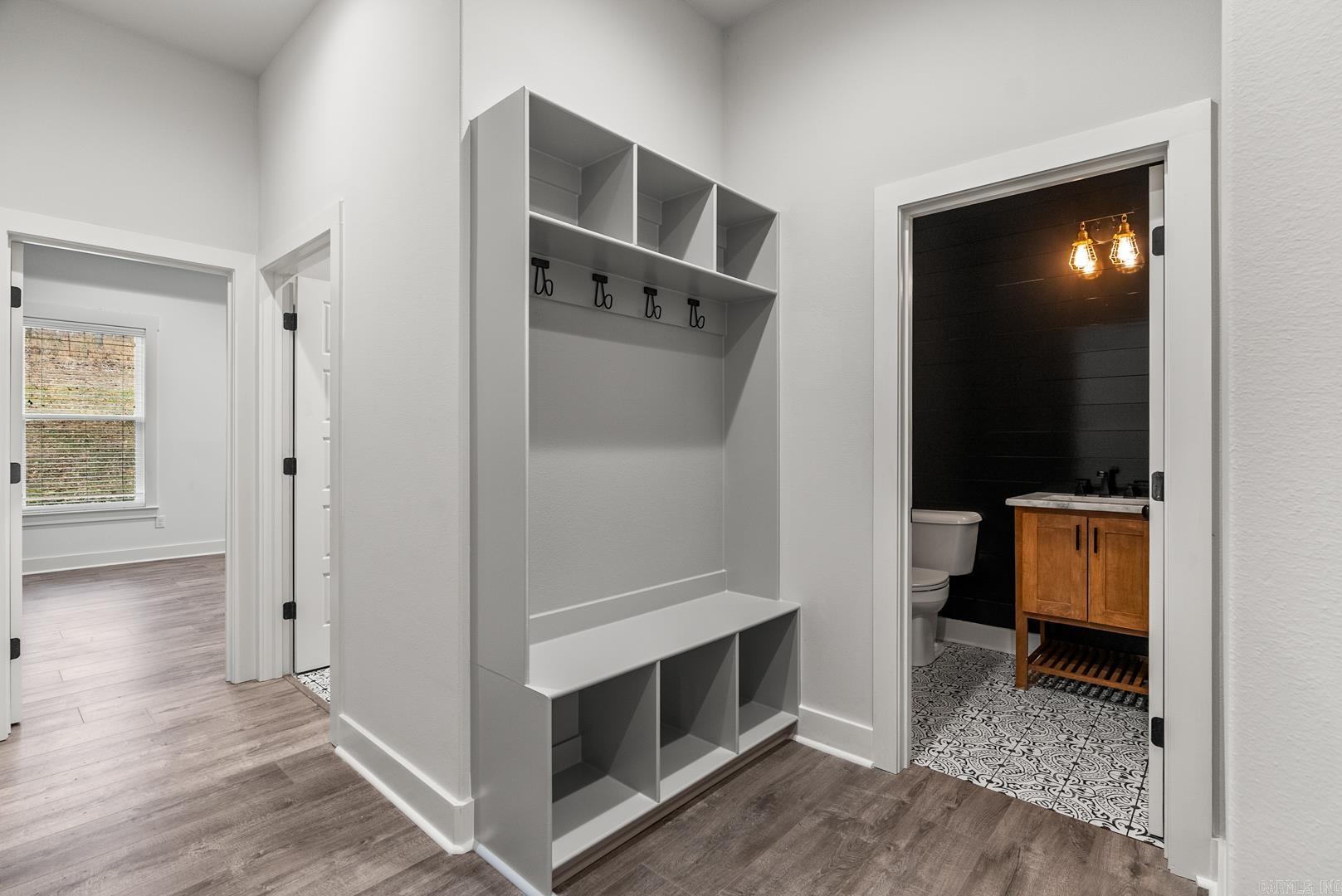 HURRICANE LAKE VILLA ESTATES - Residential