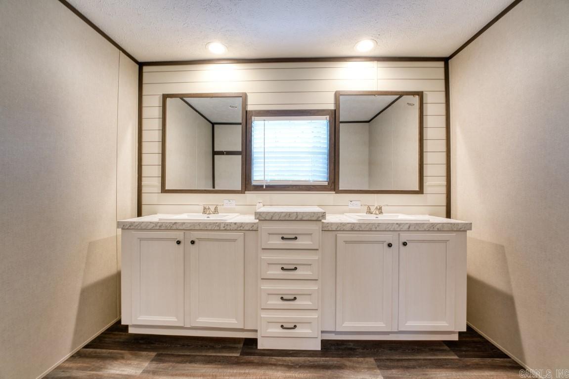 EDGEWOOD VILLAGE - Residential