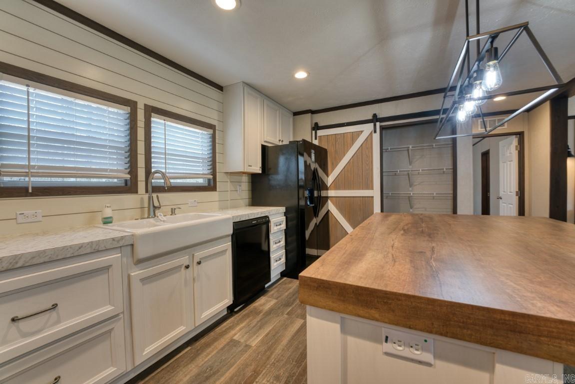 EDGEWOOD VILLAGE - Residential