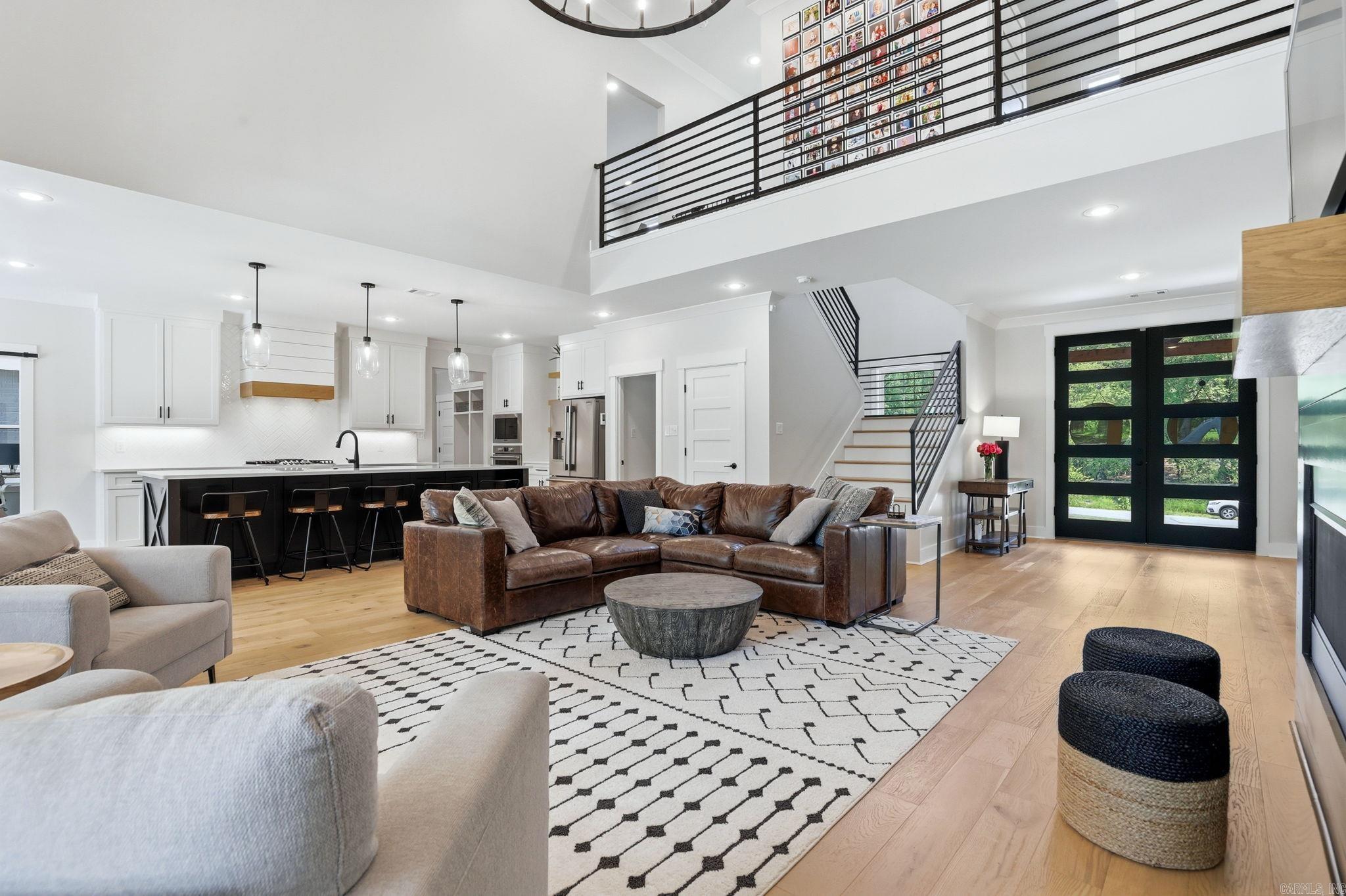 HAZEL OAK - Residential