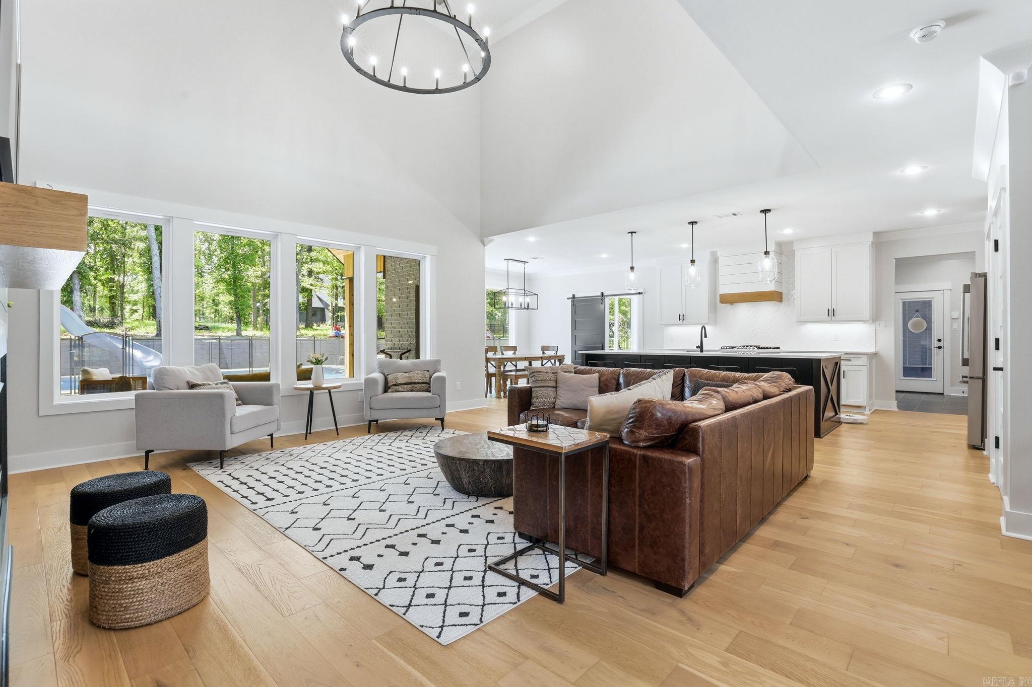 HAZEL OAK - Residential