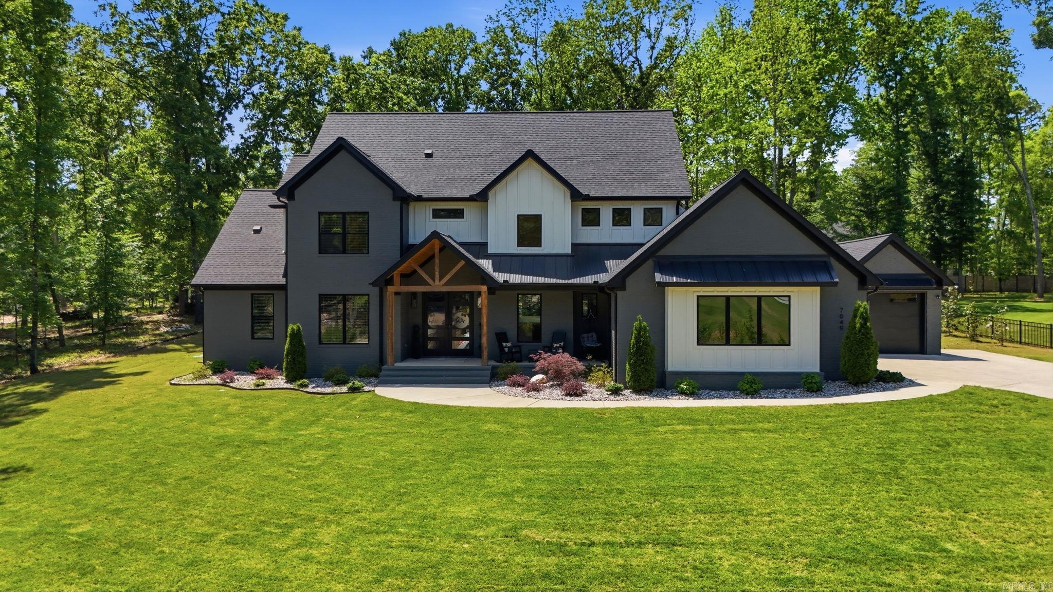 HAZEL OAK - Residential