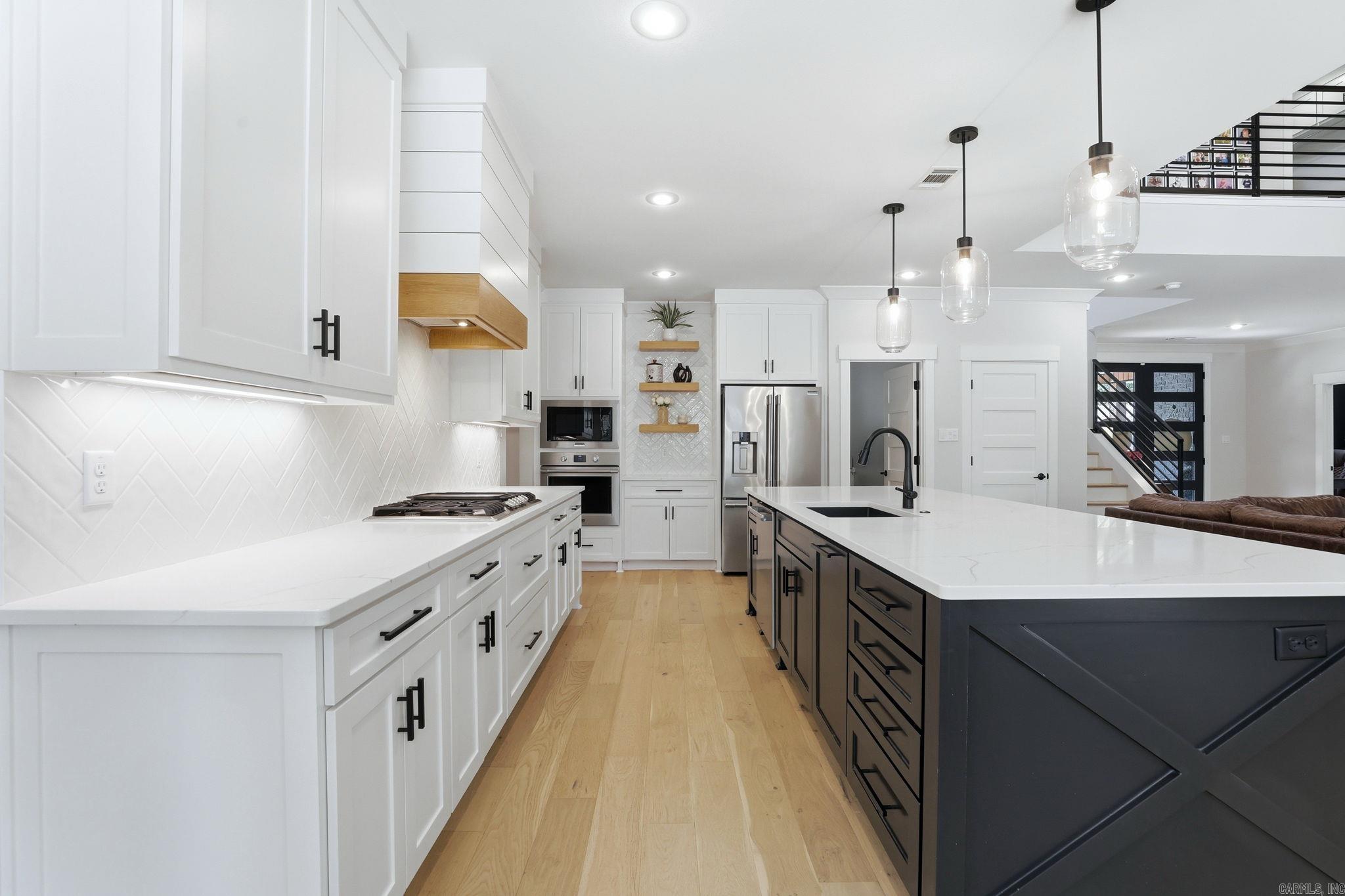 HAZEL OAK - Residential