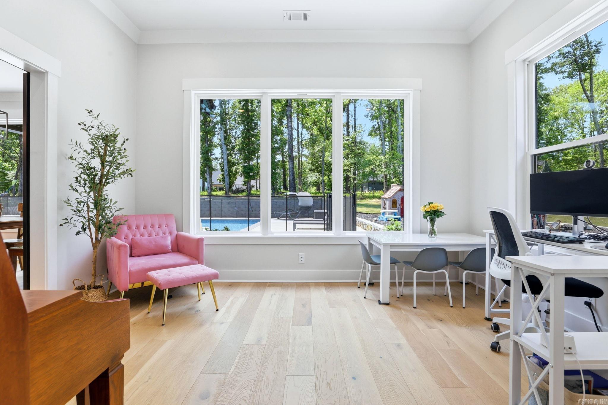 HAZEL OAK - Residential
