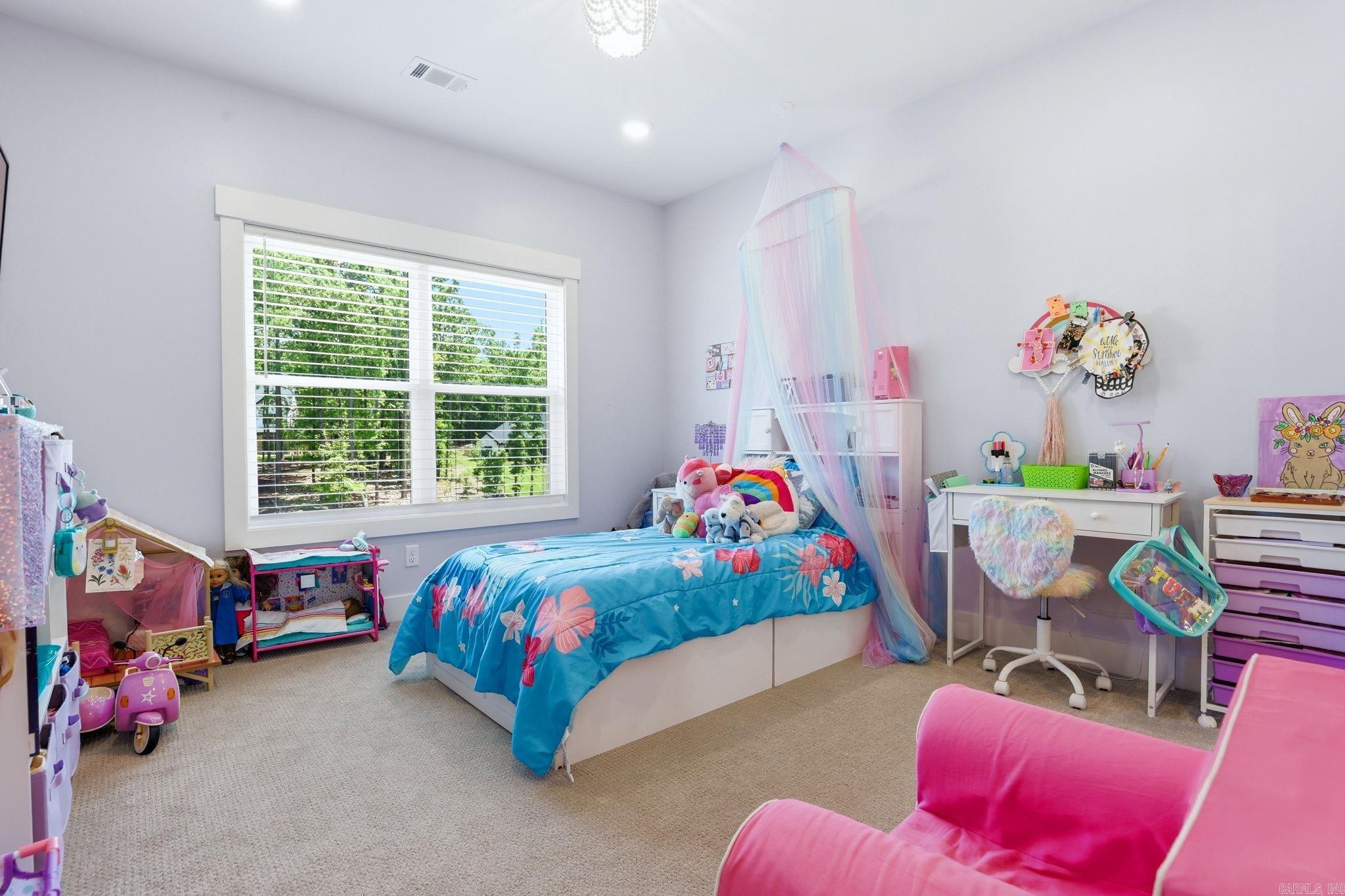 HAZEL OAK - Residential