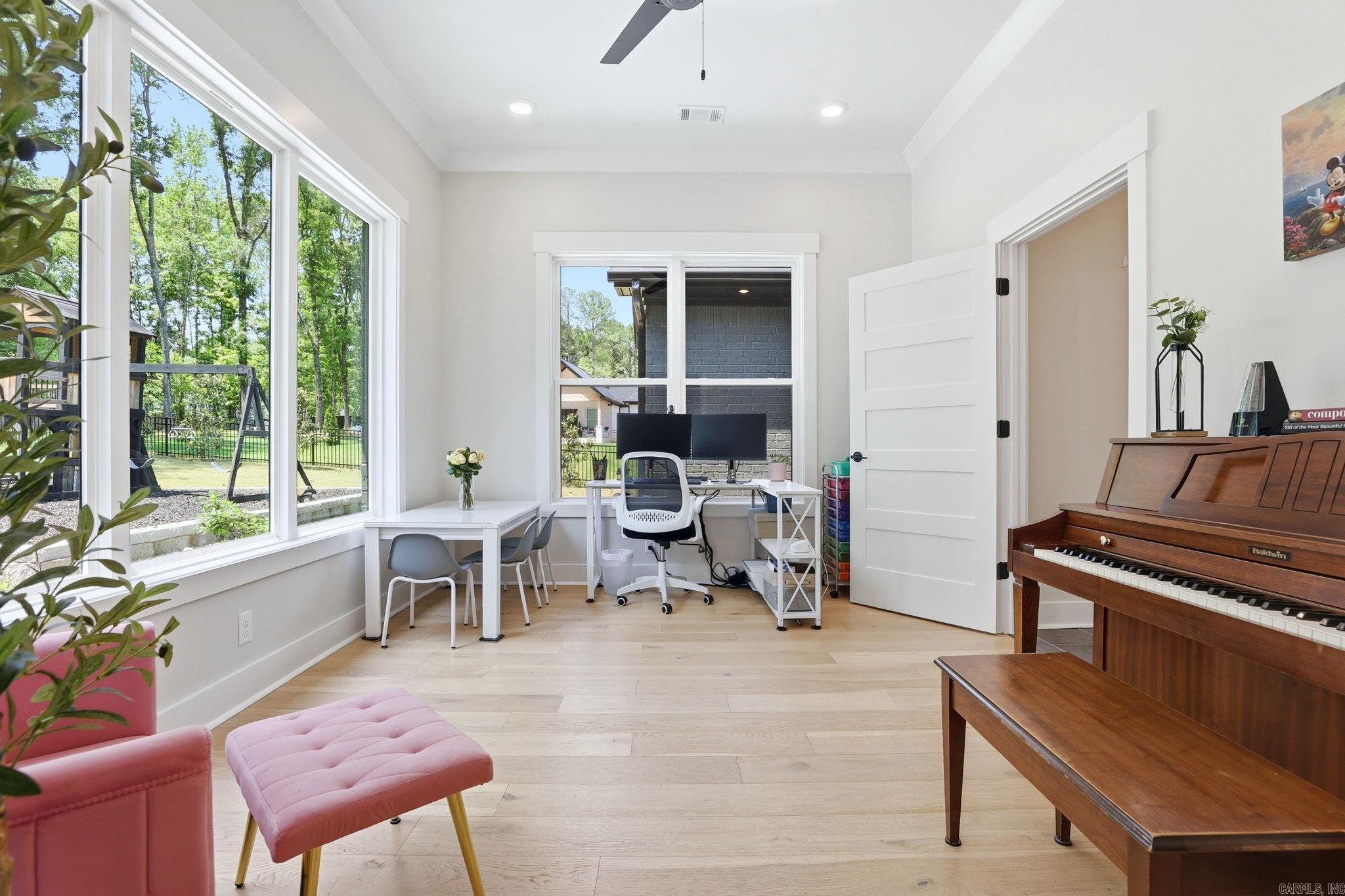 HAZEL OAK - Residential