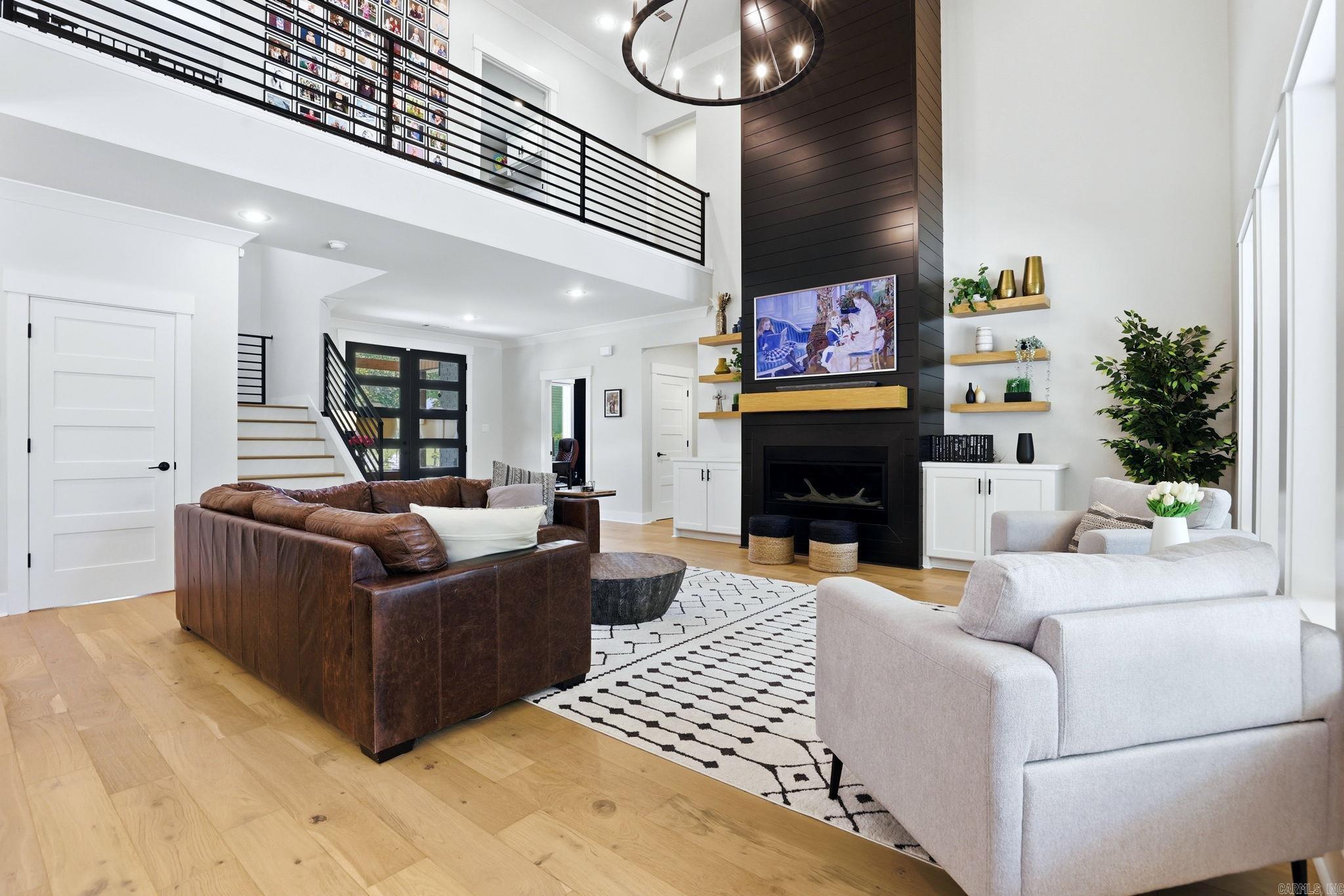 HAZEL OAK - Residential