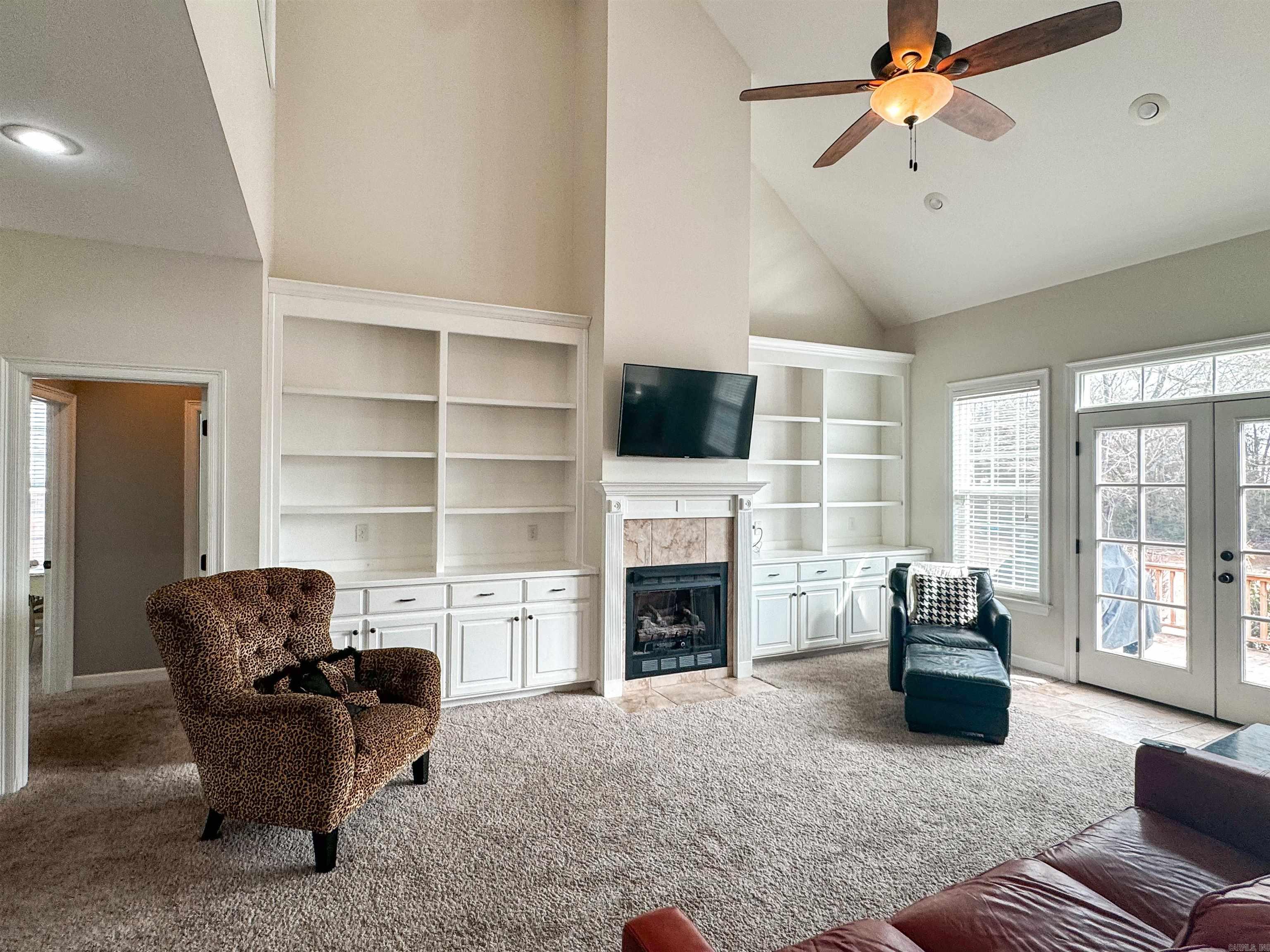 ROLLING MEADOWS (UNREC) - Residential