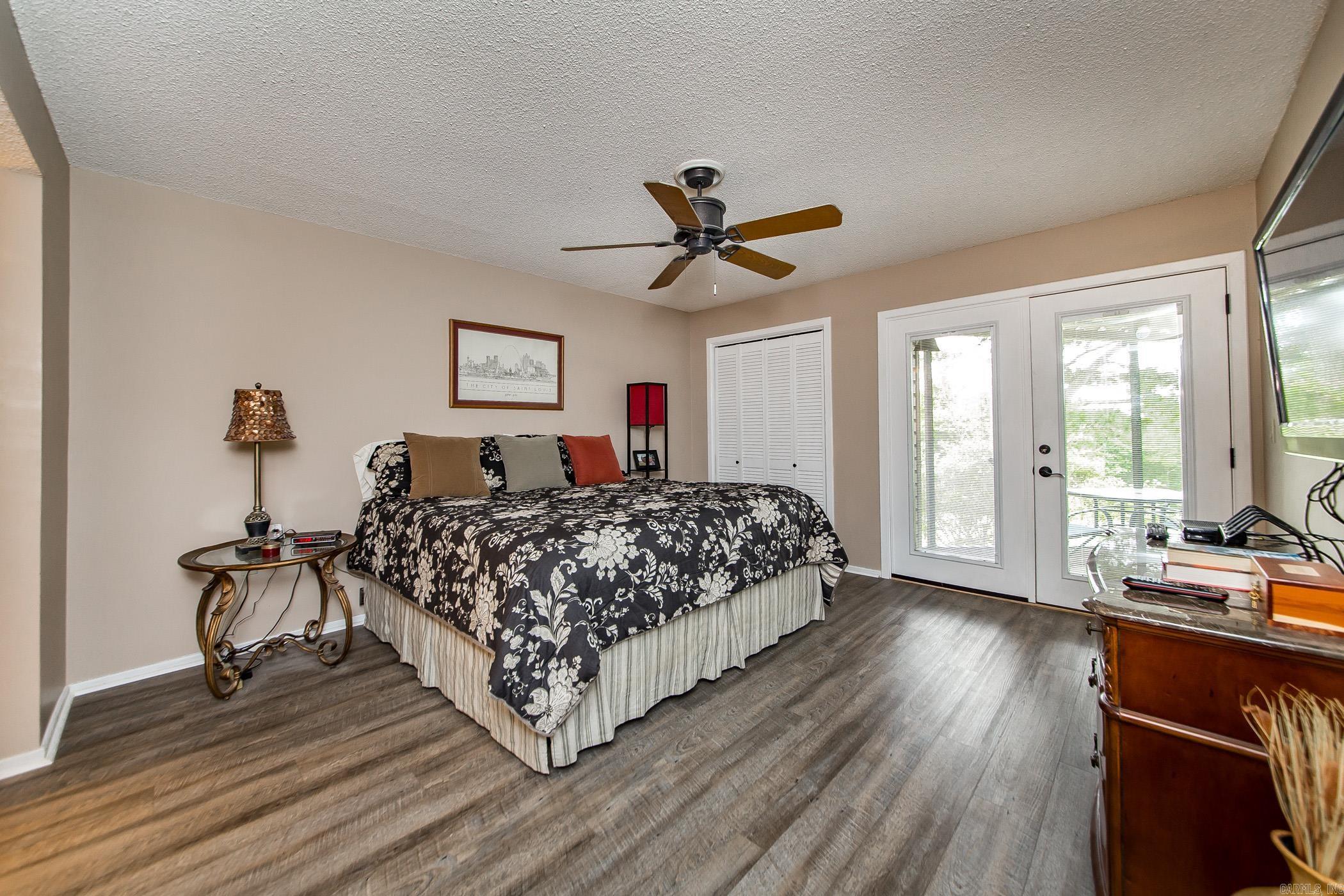 COUNTRY CLUB RIDGE TOWN - Residential