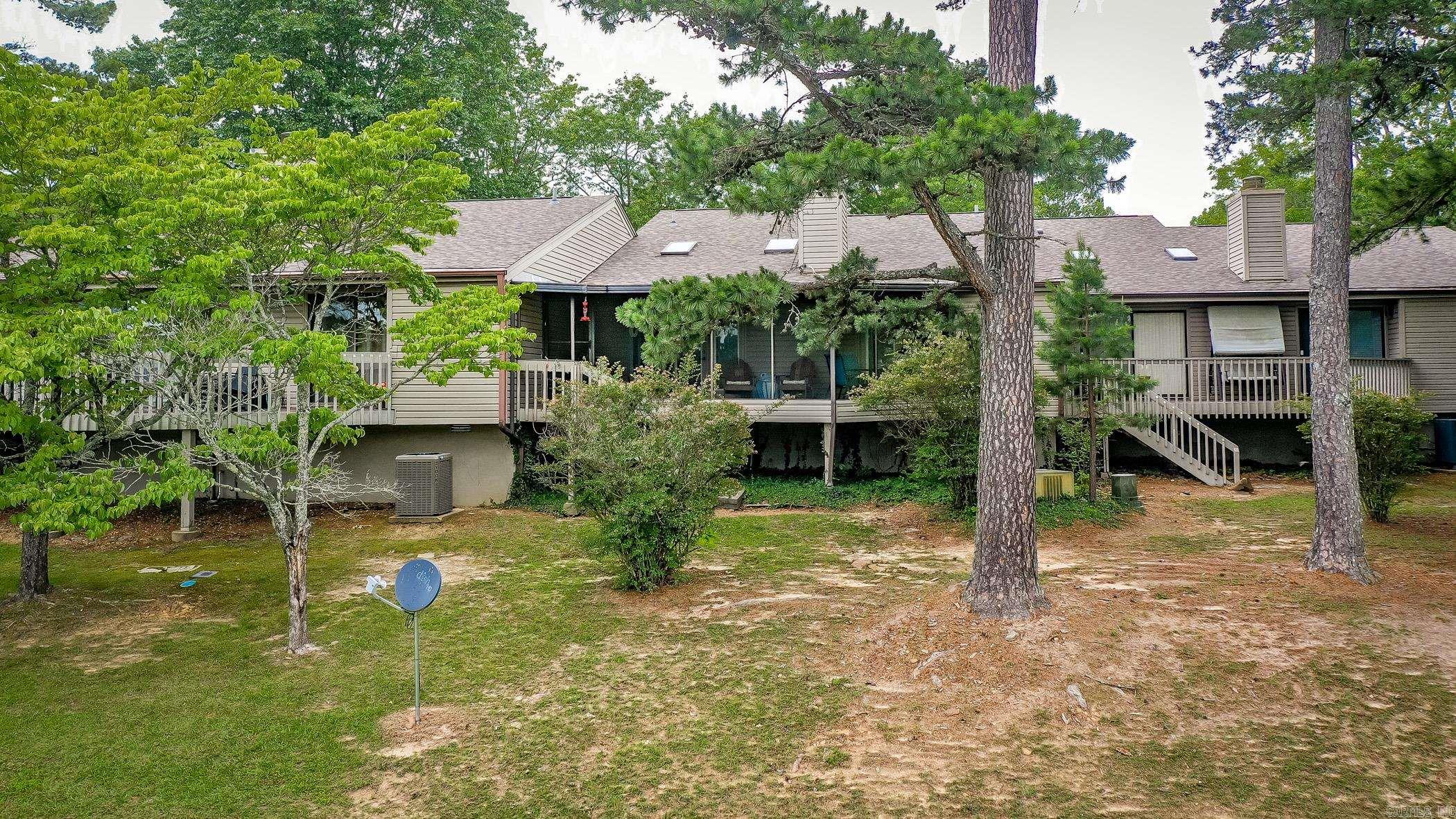 COUNTRY CLUB RIDGE TOWN - Residential