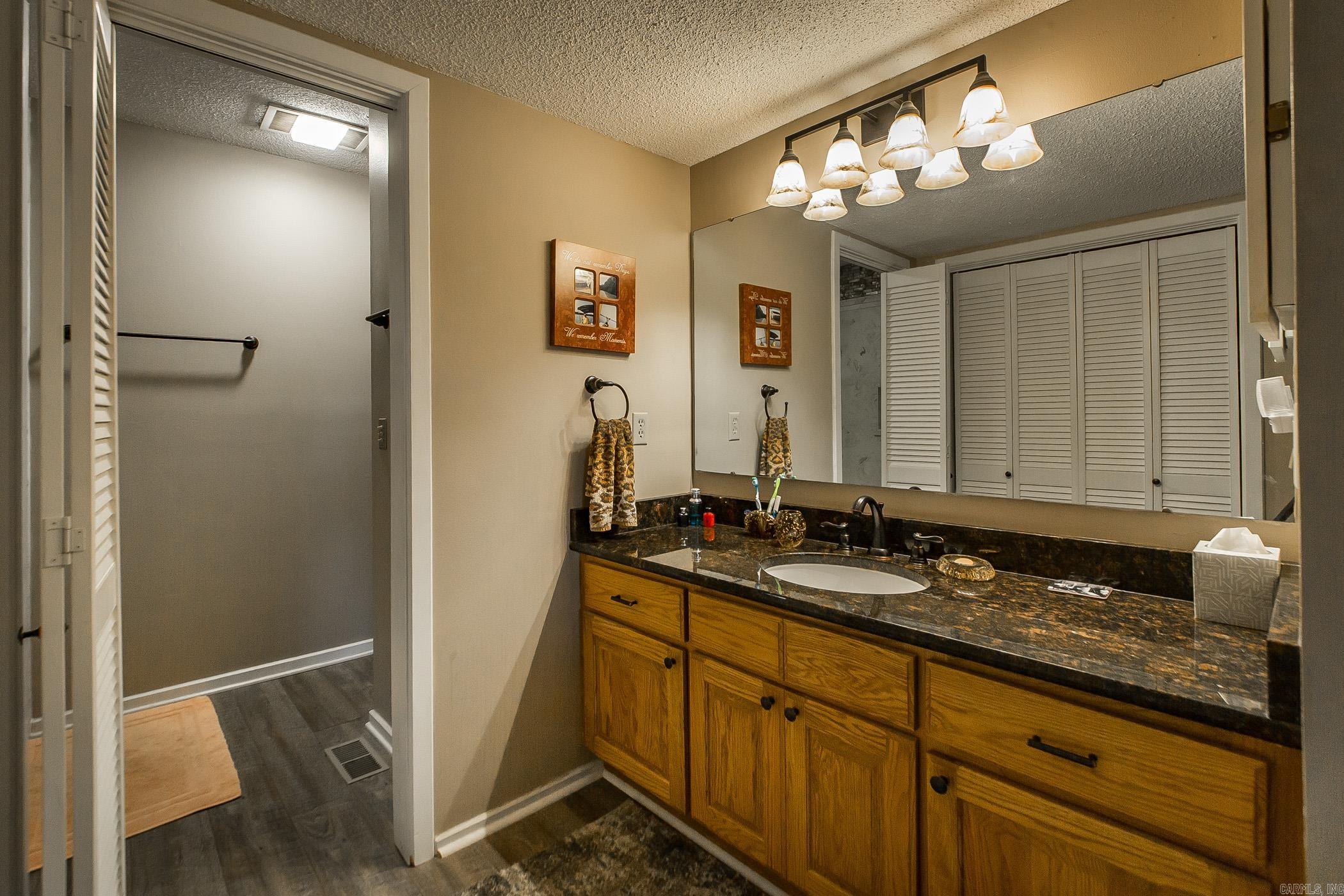 COUNTRY CLUB RIDGE TOWN - Residential