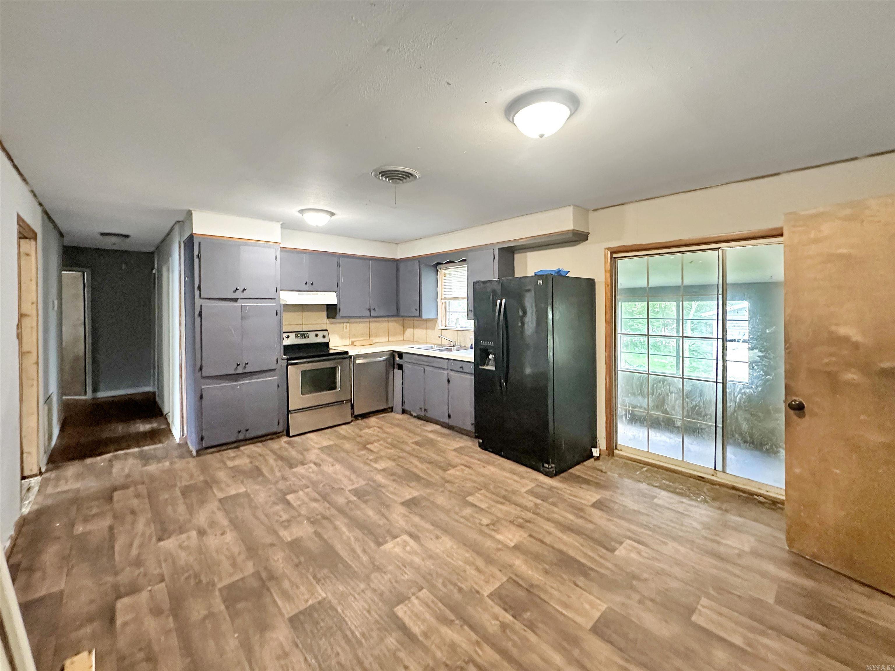 LEIPER HEIGHTS ADDITION - Residential