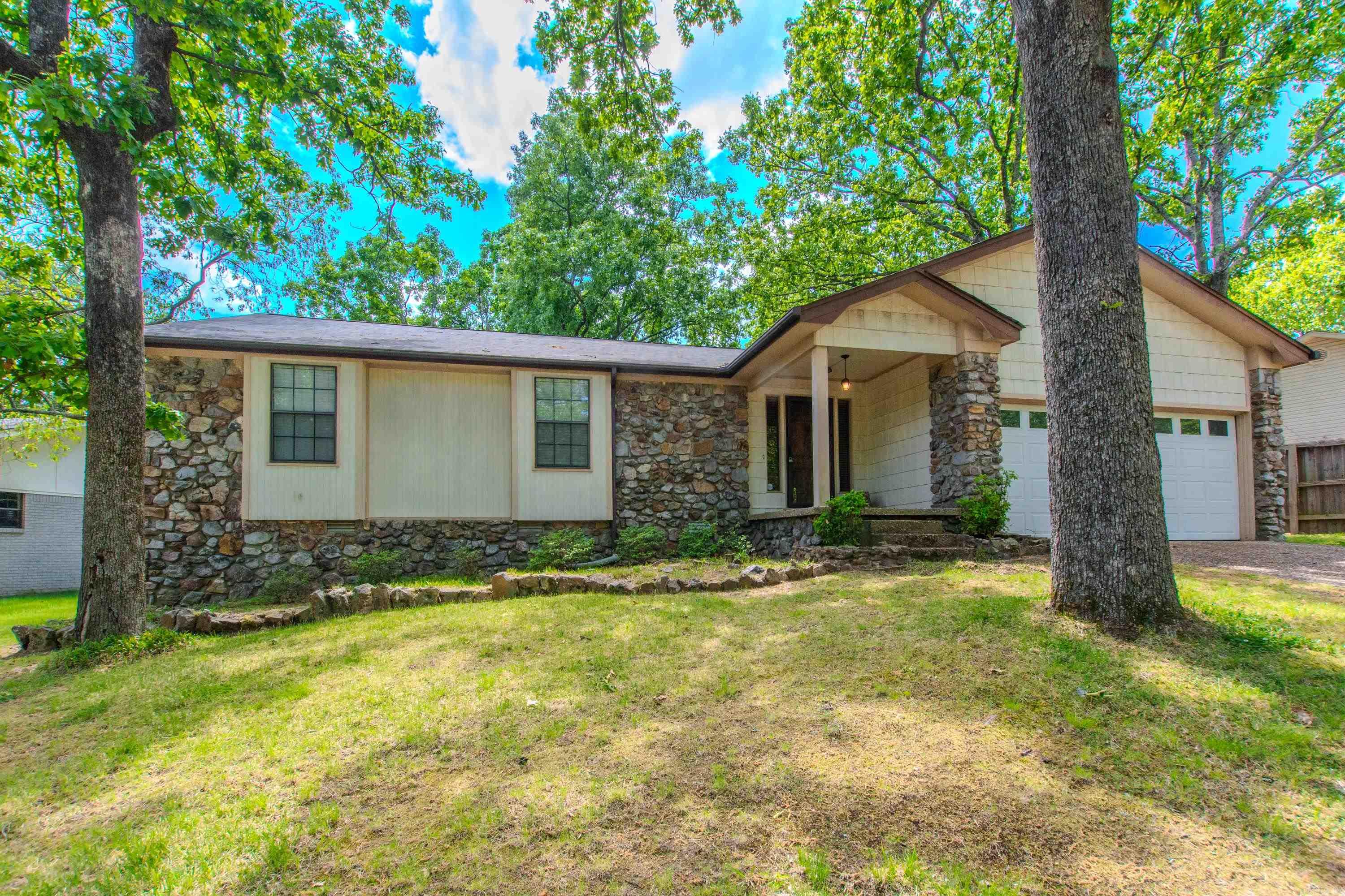 GREEN HILLS - Residential