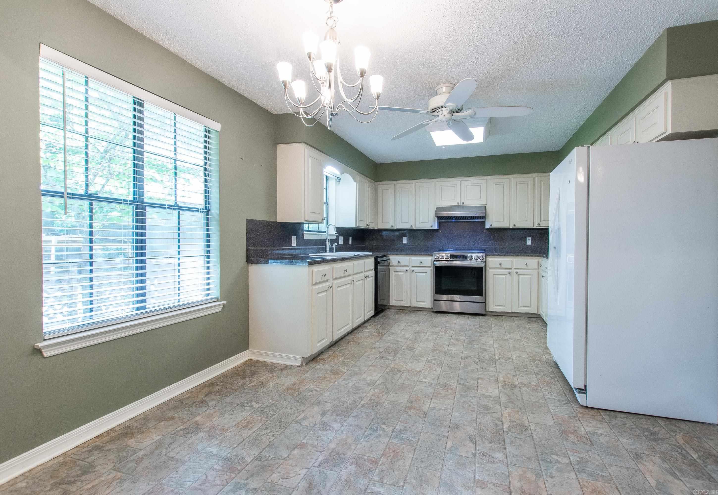 GREEN HILLS - Residential