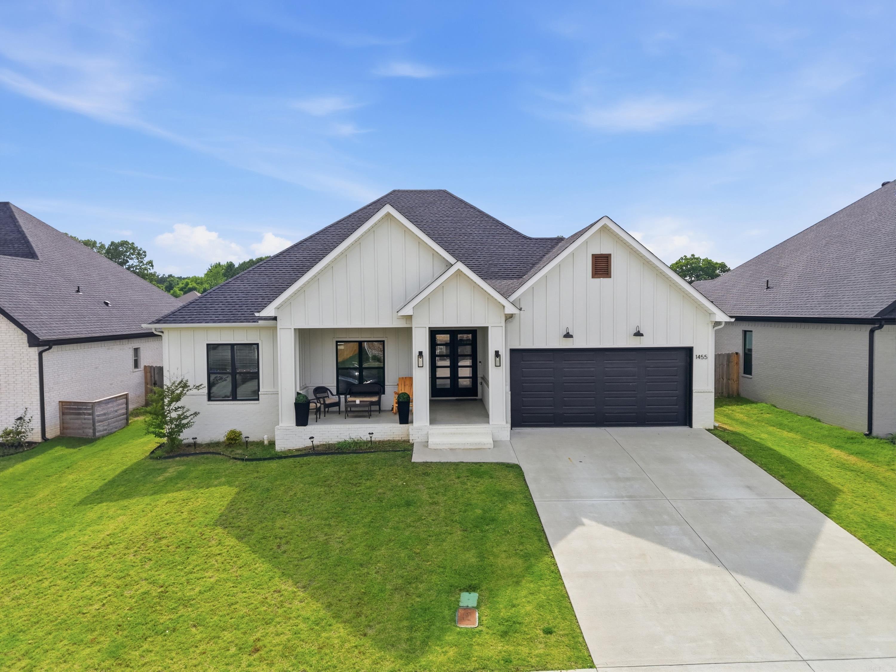 IVY PLACE - Residential