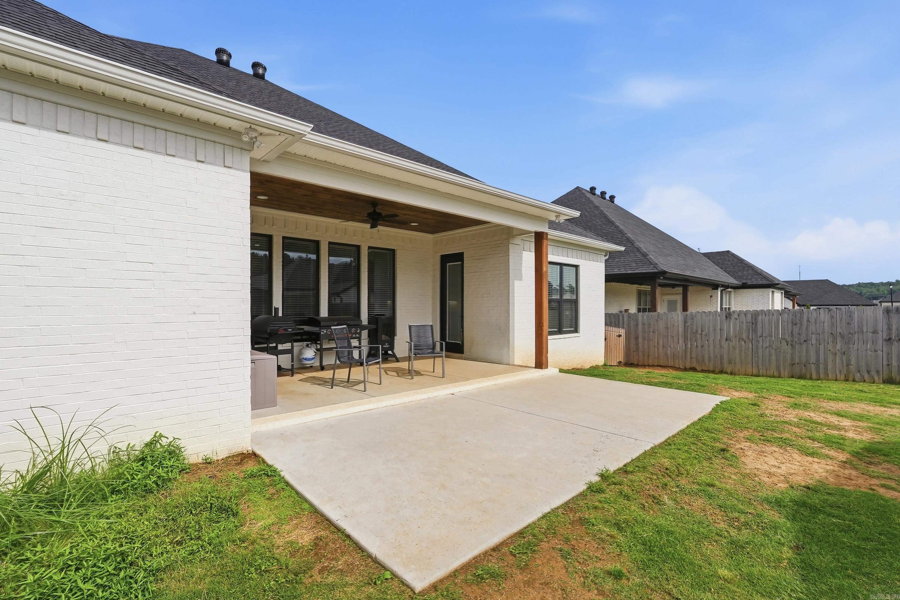 IVY PLACE - Residential