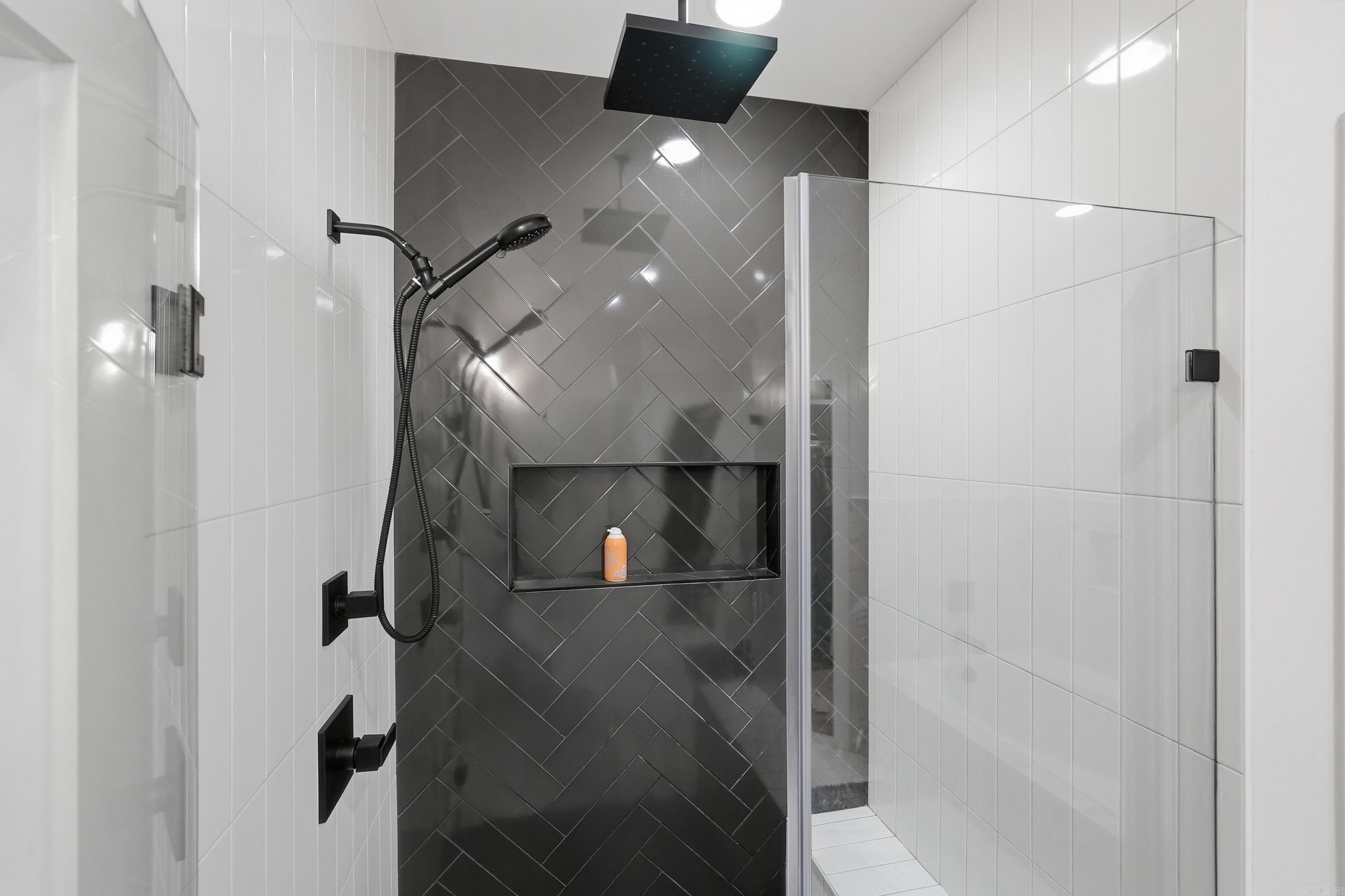 IVY PLACE - Residential