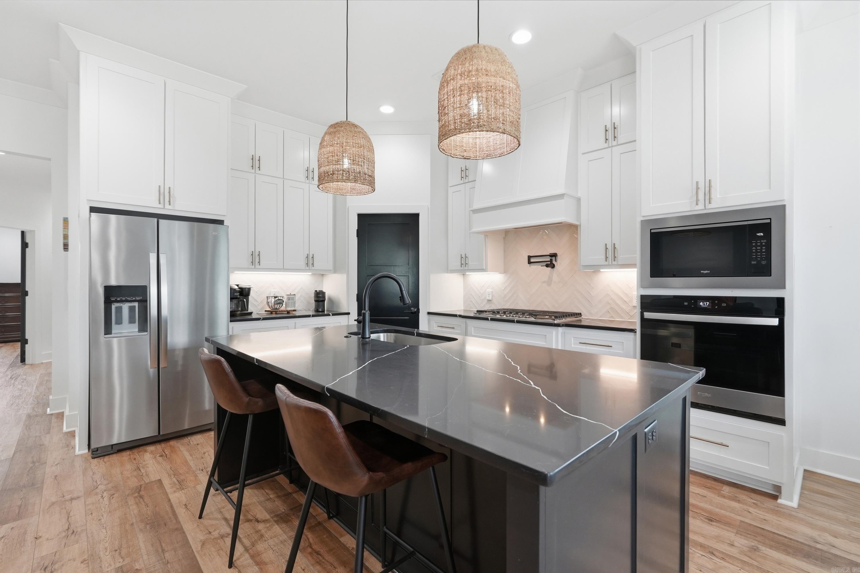 IVY PLACE - Residential