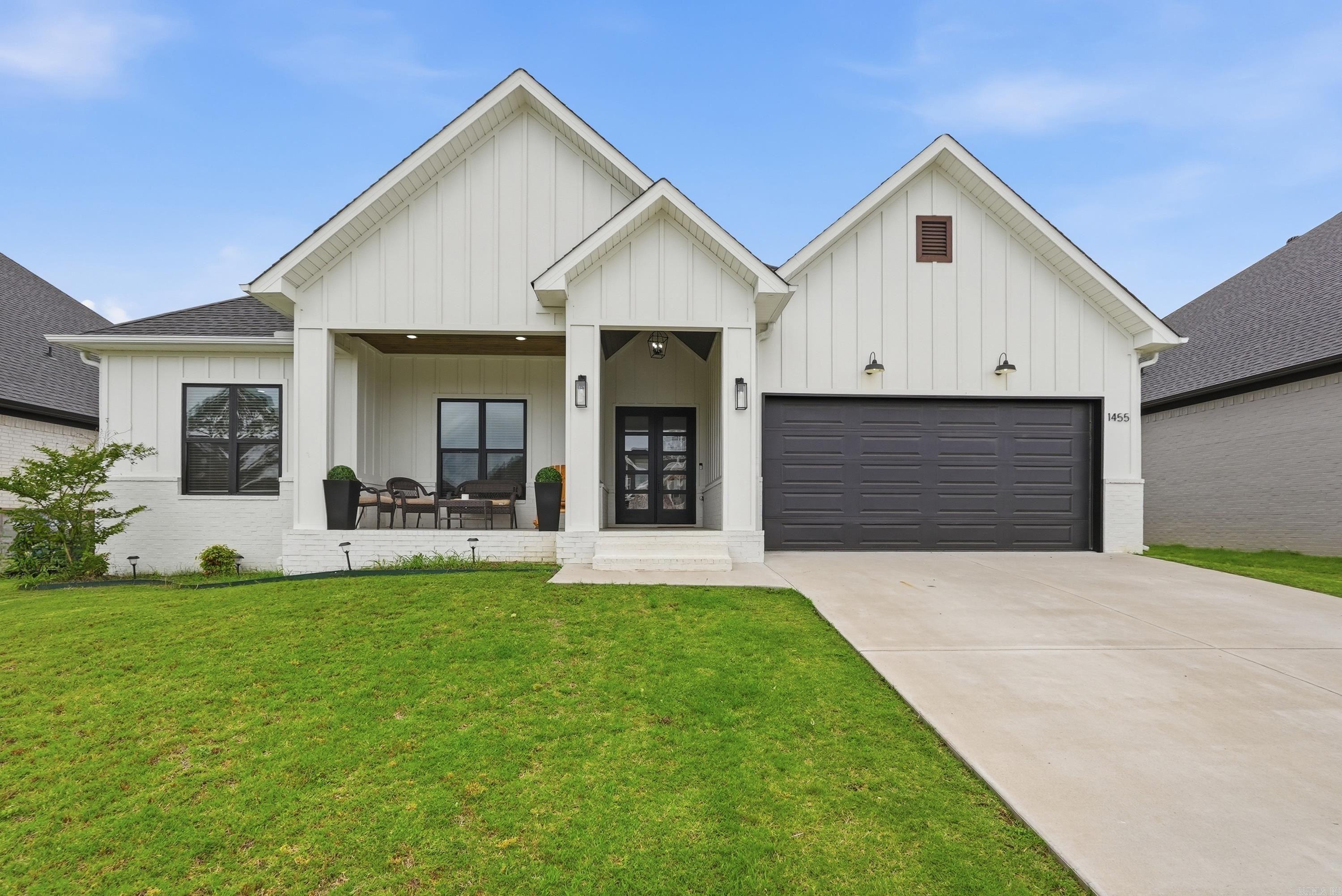 IVY PLACE - Residential
